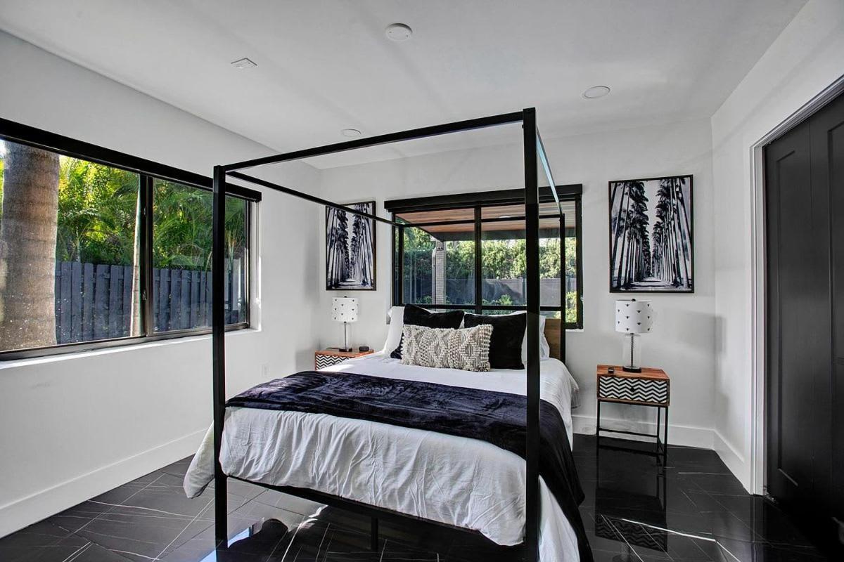 Coral Lane by Rove Travel - Home with Pool & BBQ