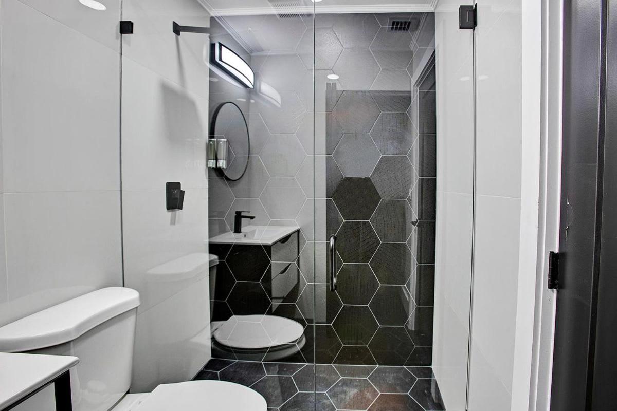 Coral Lane by Rove Travel - Home with Pool & BBQ