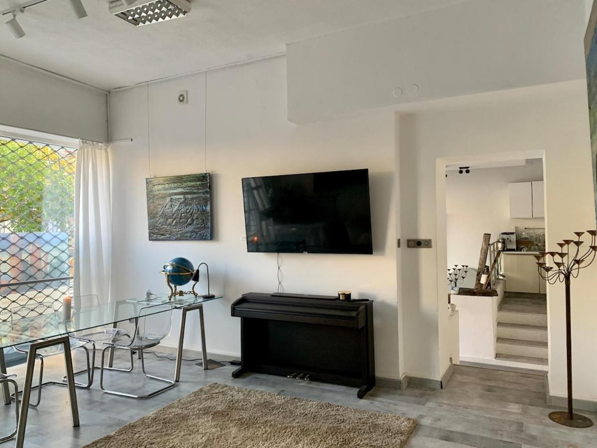 Stay, Work, Meet in Creative Space in Centrum