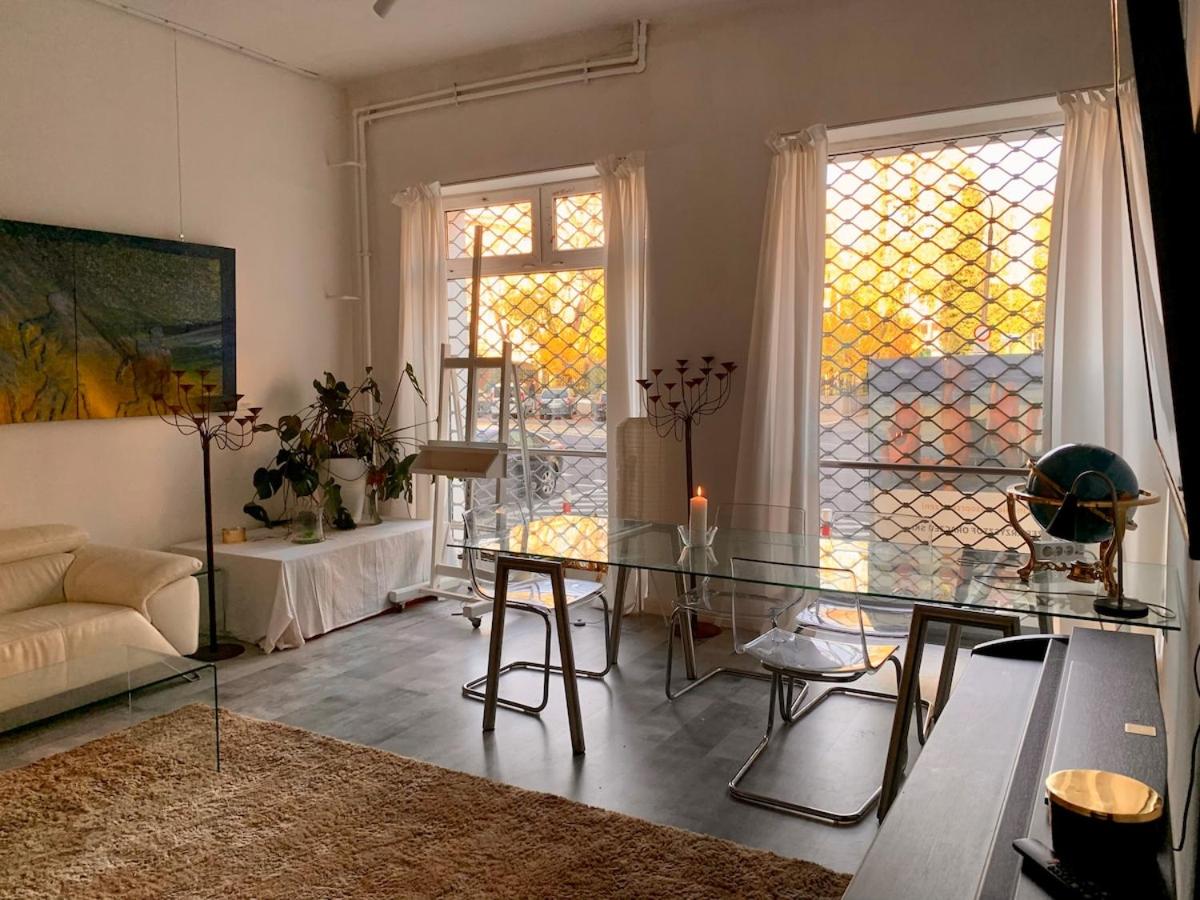 Stay, Work, Meet in Creative Space in Centrum