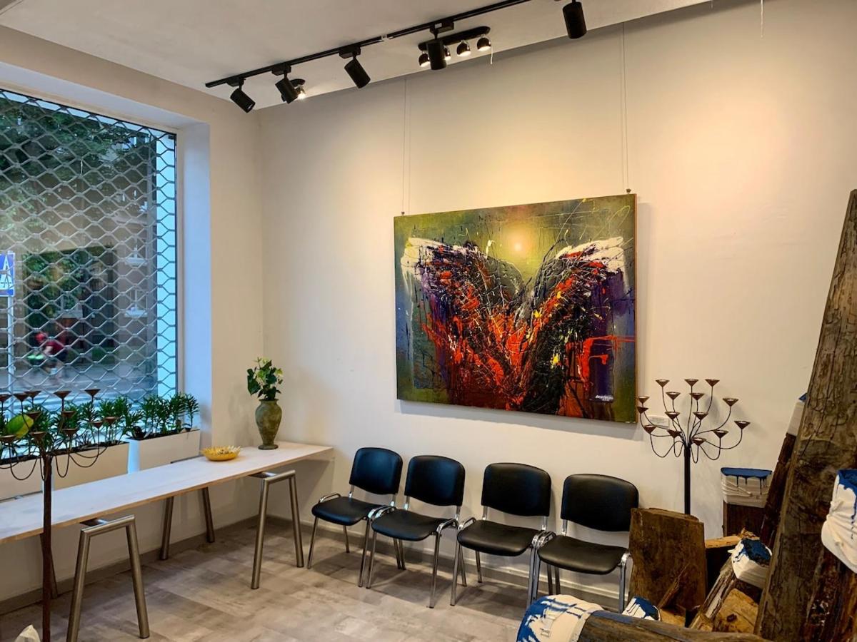 Stay, Work, Meet in Creative Space in Centrum