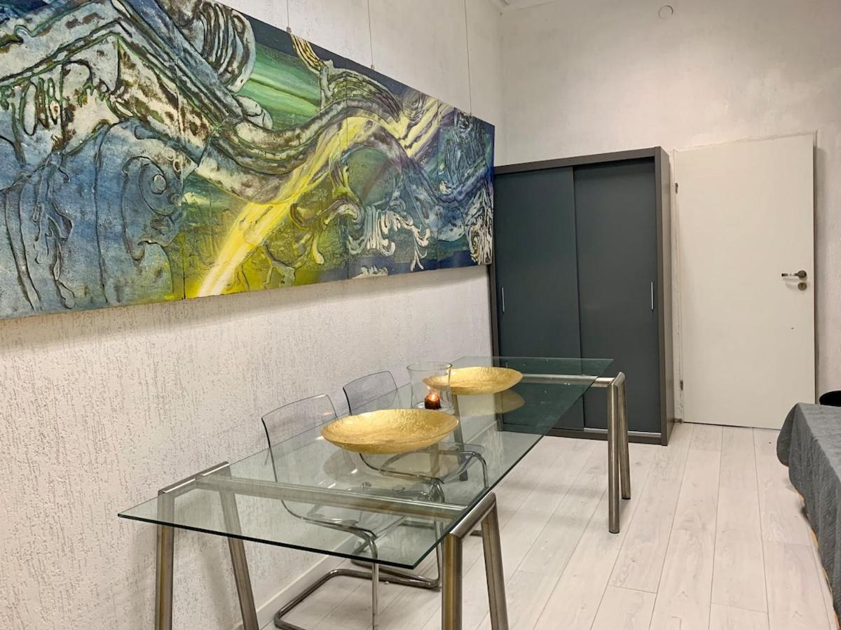 Stay, Work, Meet in Creative Space in Centrum