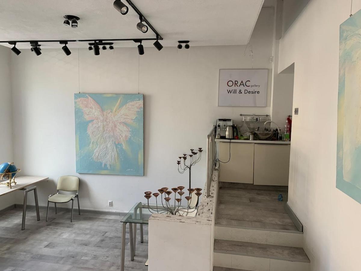 Stay, Work, Meet in Creative Space in Centrum