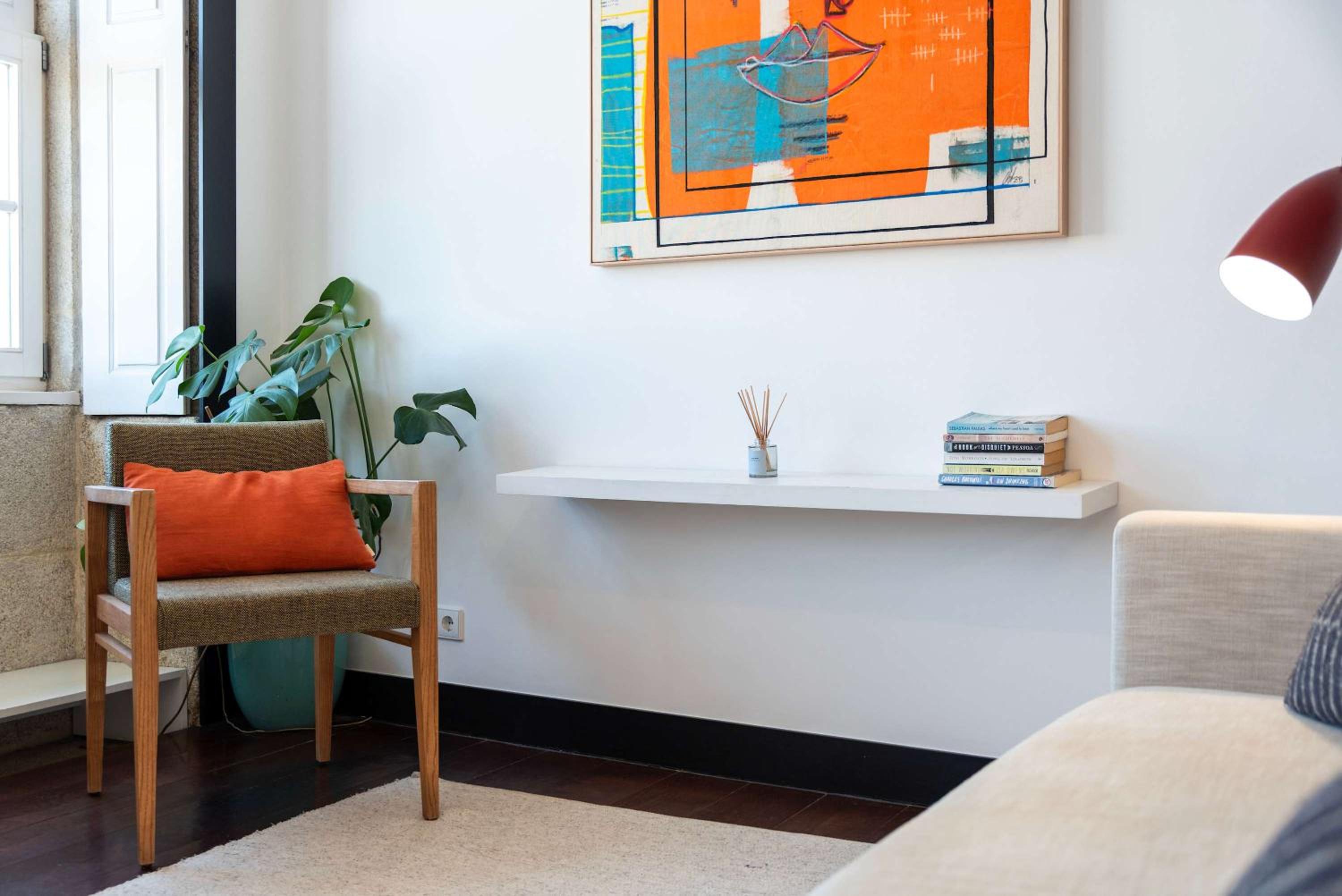 Large Studio with City Views