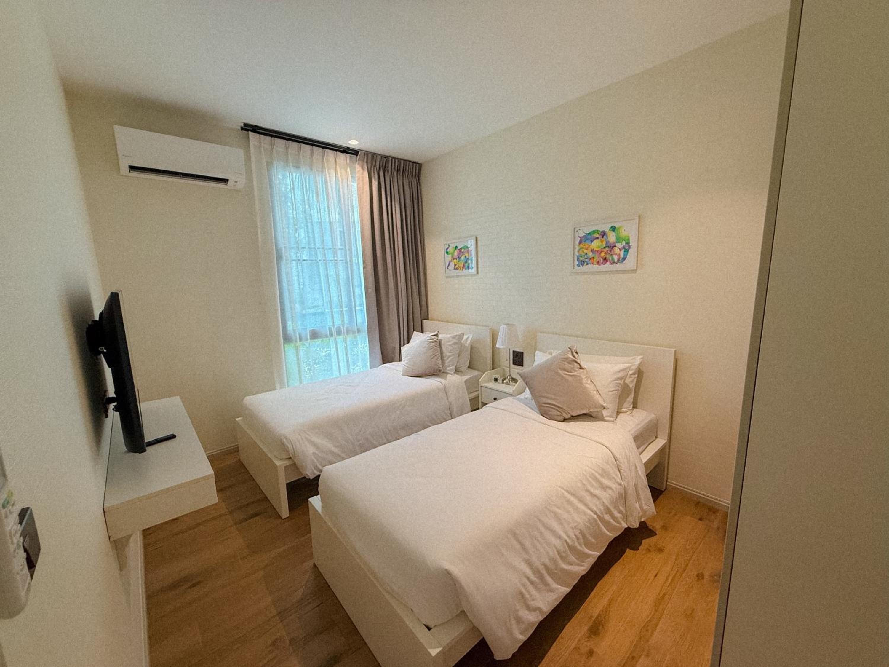 FAMILY HOMES Halo - Brand New 2BDRM Poolside Apartment