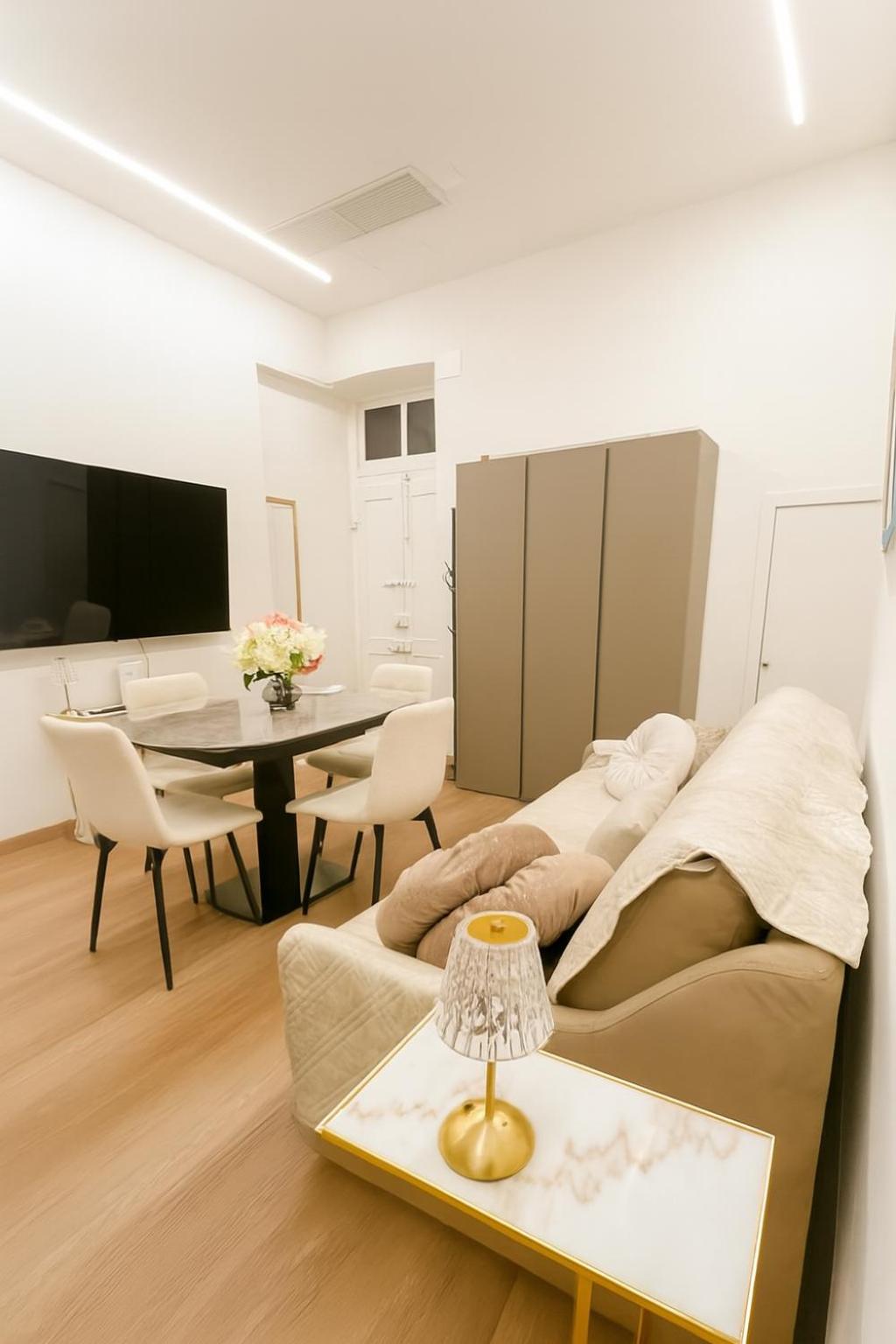 WELCOME RIVIERA- Mazzini 77 con WIFI, condizionamento in ogni stanza, parcheggio a pagamento 15euro al giorno da prenotare in anticipo