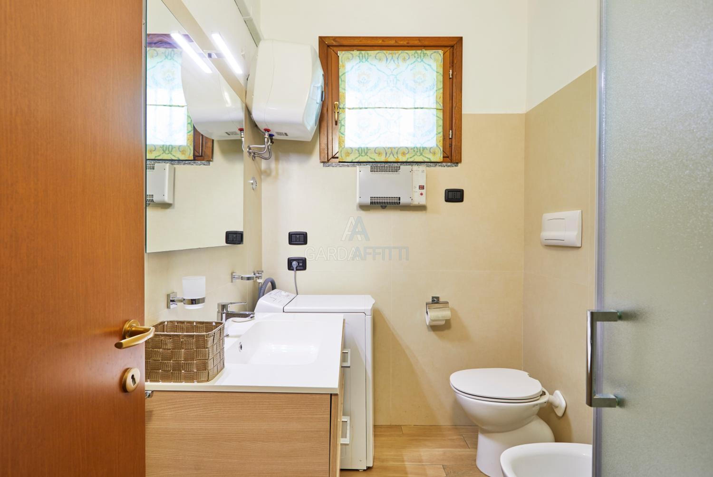 Praga Apartment - Relax in piscina a Sirmione