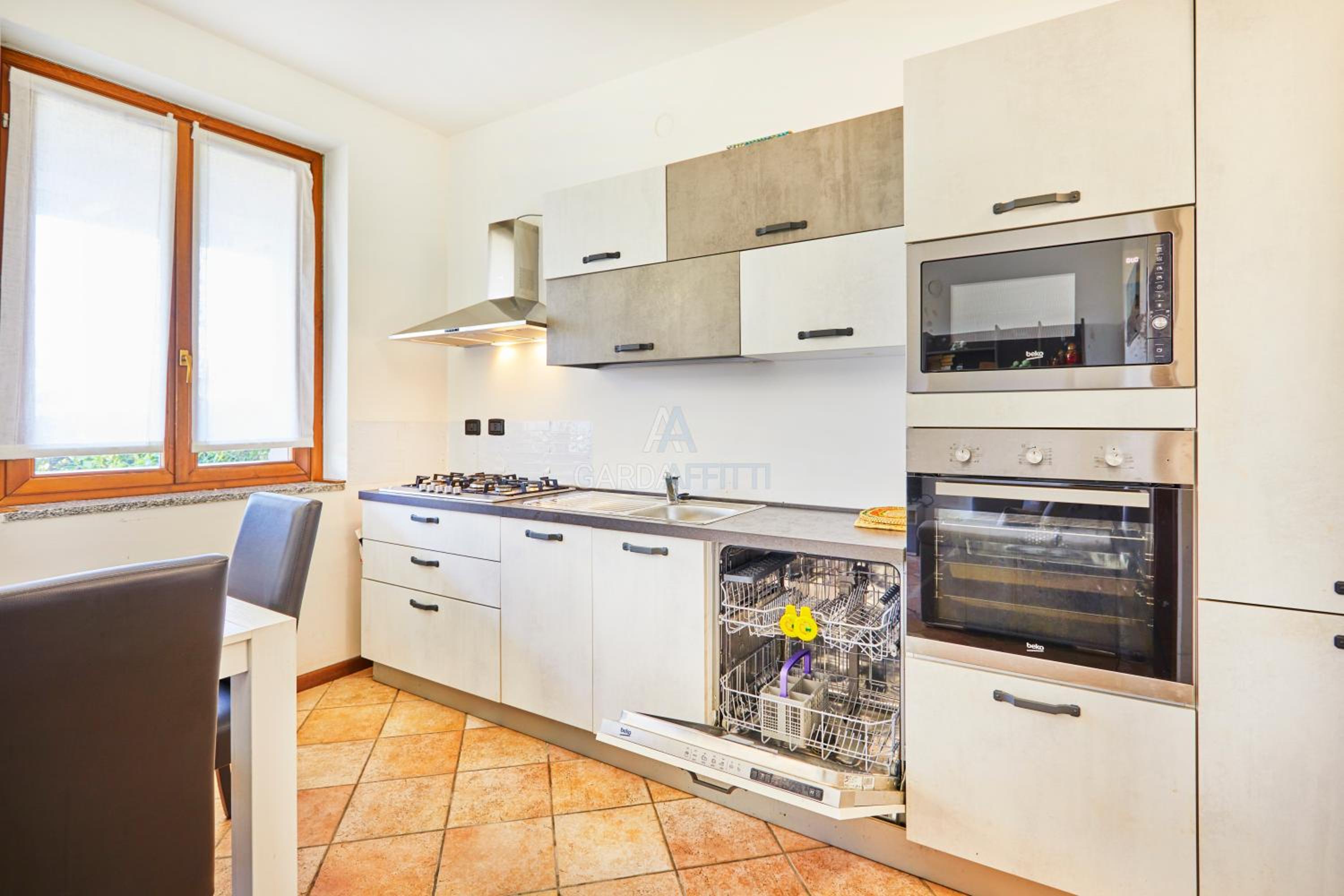 Praga Apartment - Relax in piscina a Sirmione