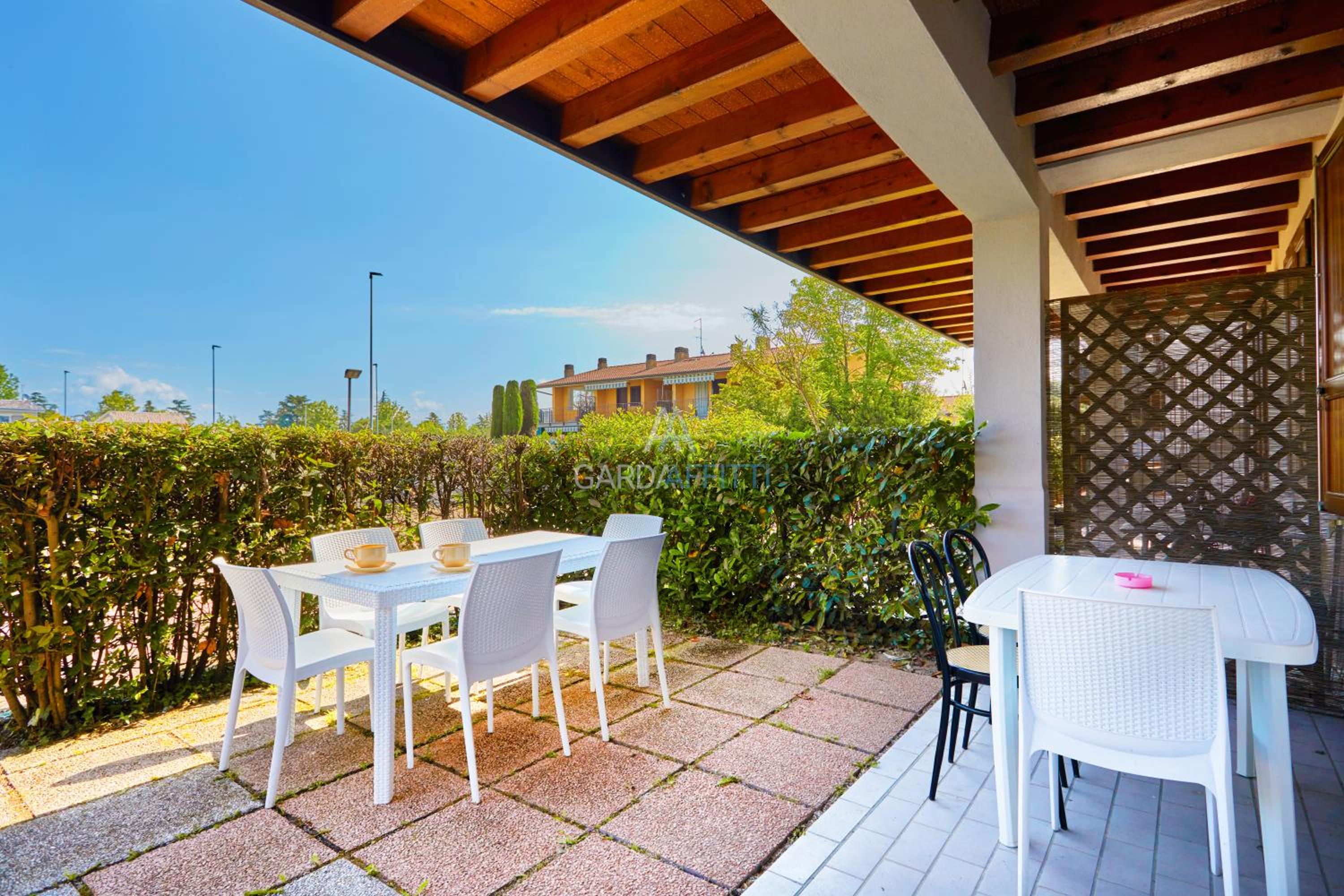 Praga Apartment - Relax in piscina a Sirmione