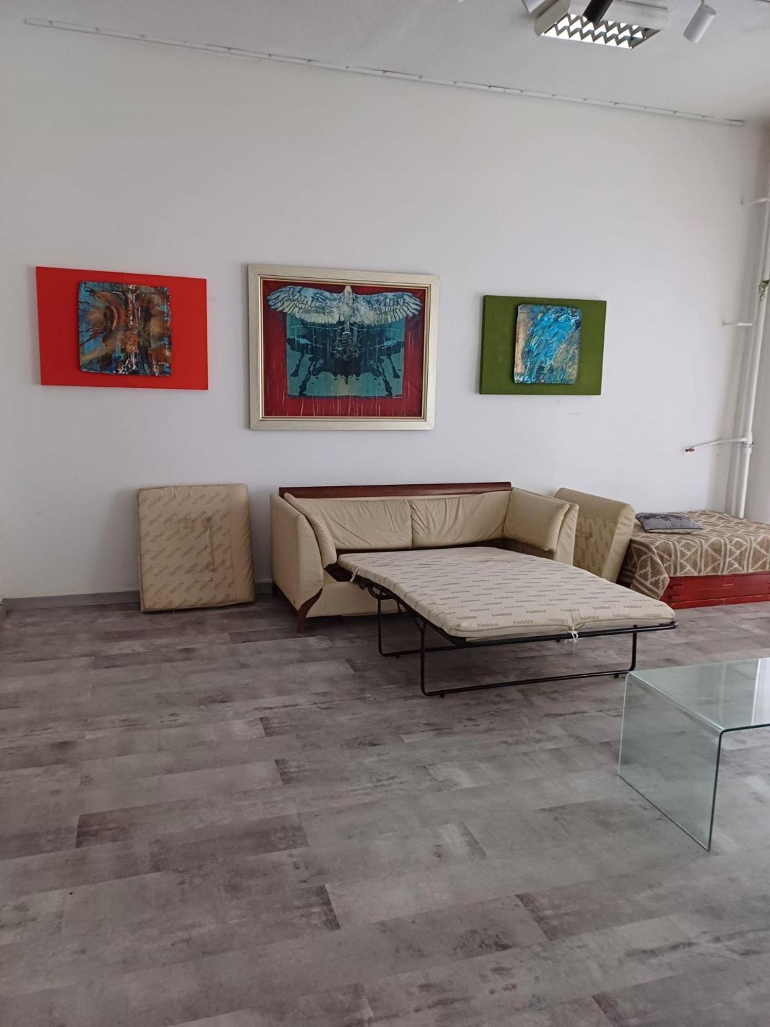 Stay, Work, Meet in Creative Space in Centrum