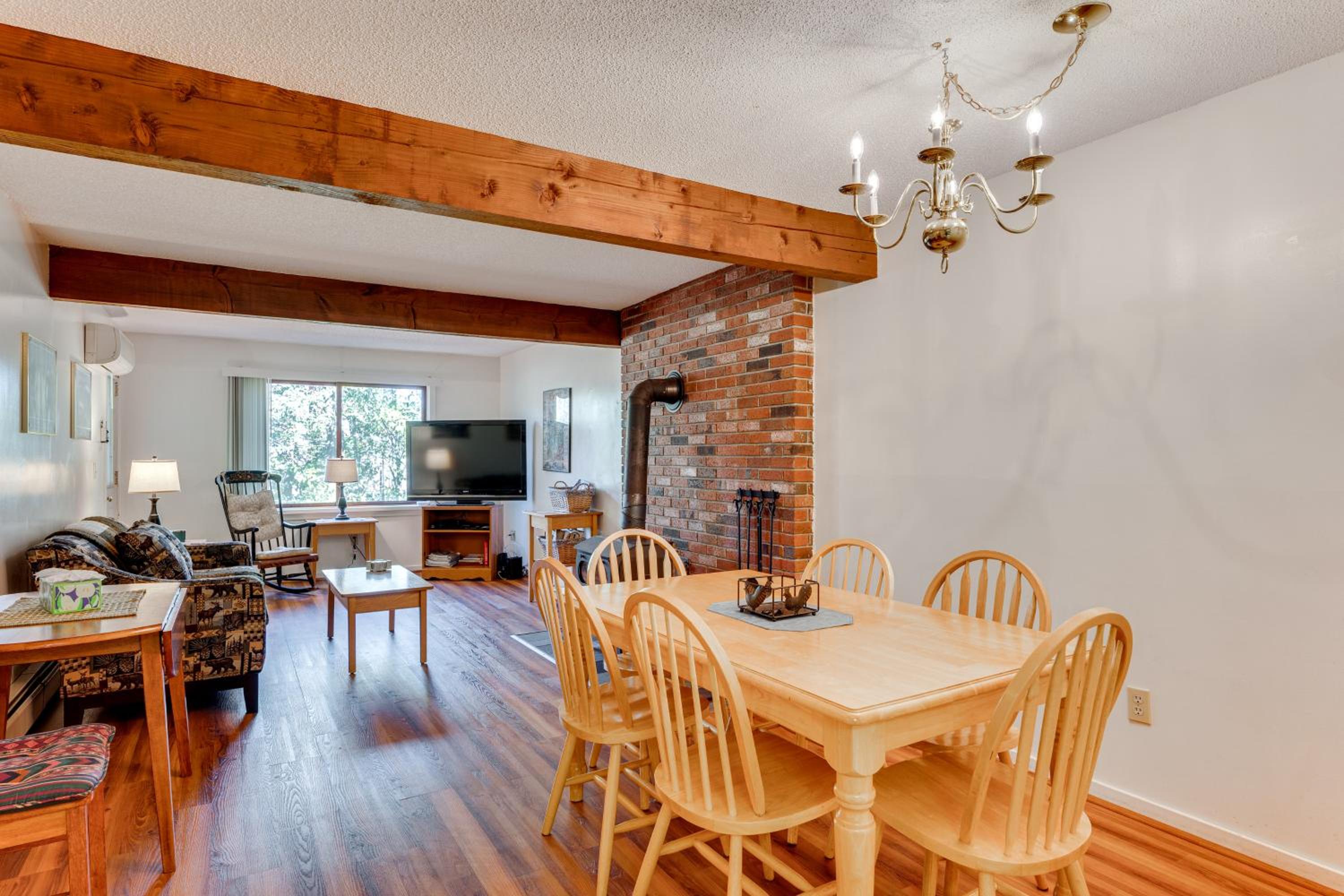 White Mtn Adventure Base! Cozy Bartlett Condo