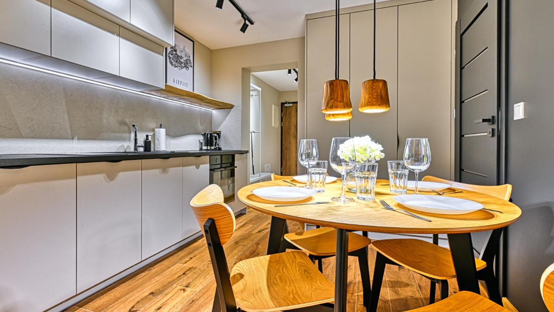 Orlik VIP Residence - Apartamenty blisko wyciągu i Kościoła Wang - by Royal Aparts