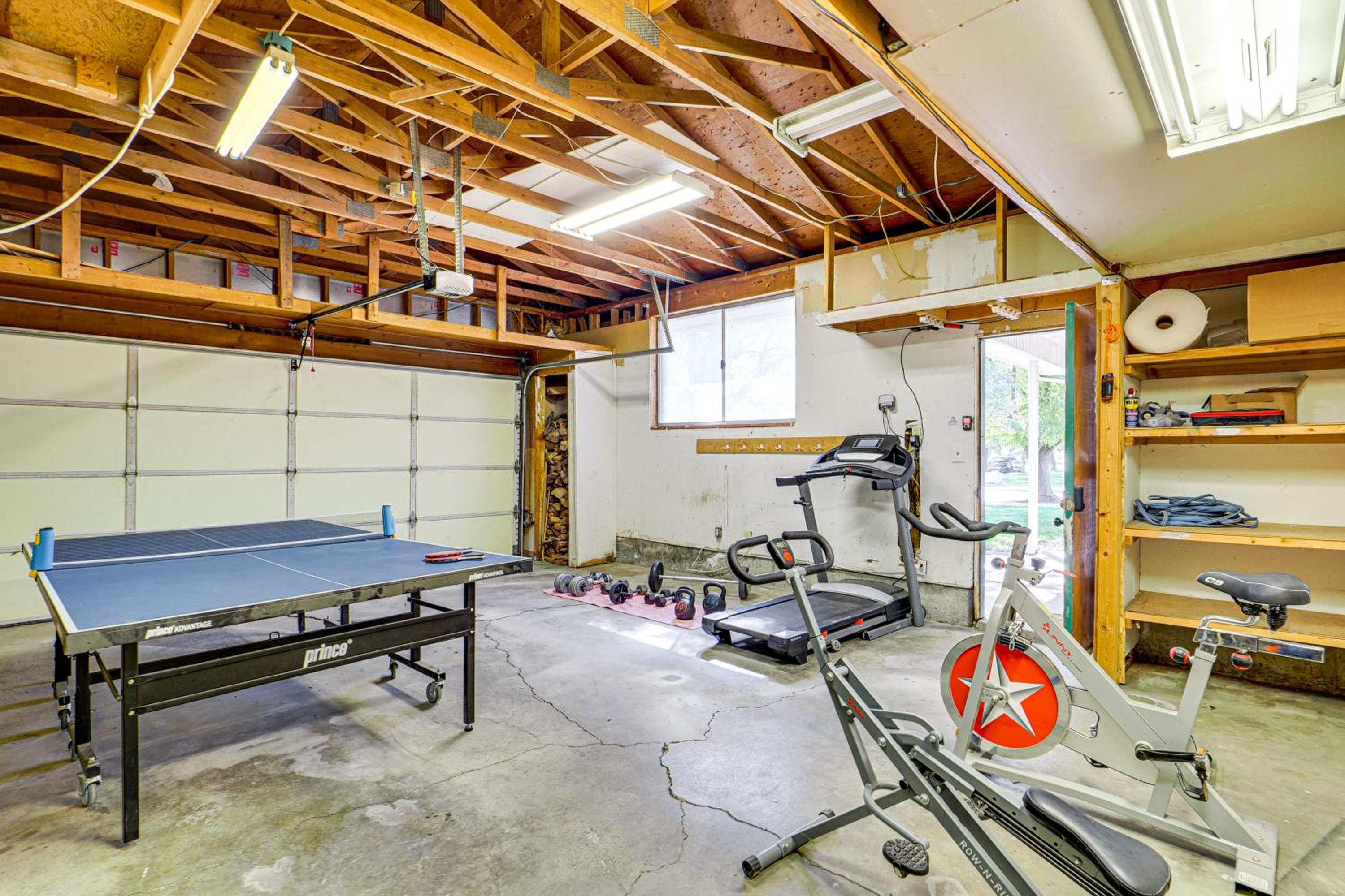 2 Mi to Gardner Village Family Gem with Fenced Yard