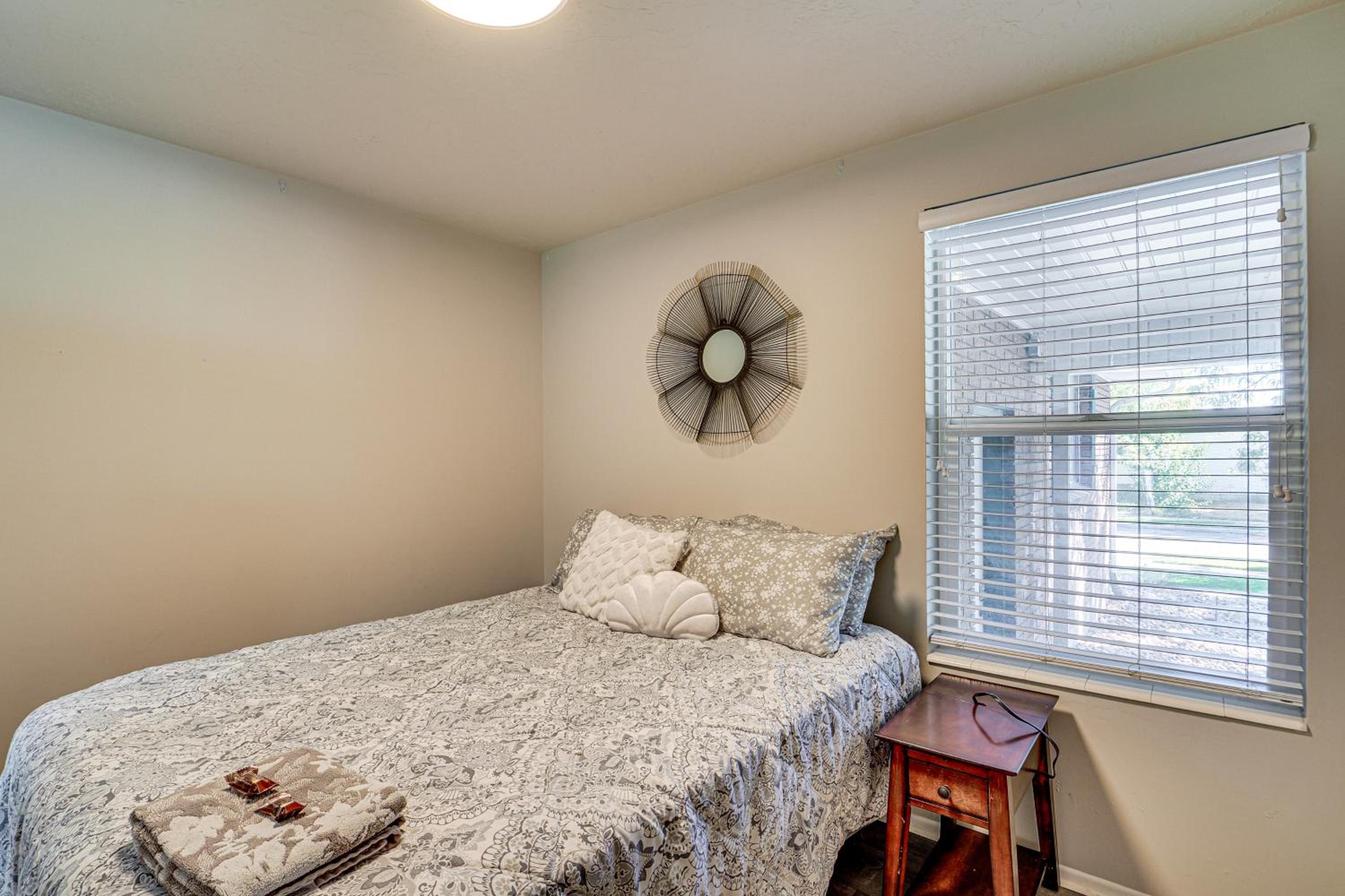 2 Mi to Gardner Village Family Gem with Fenced Yard
