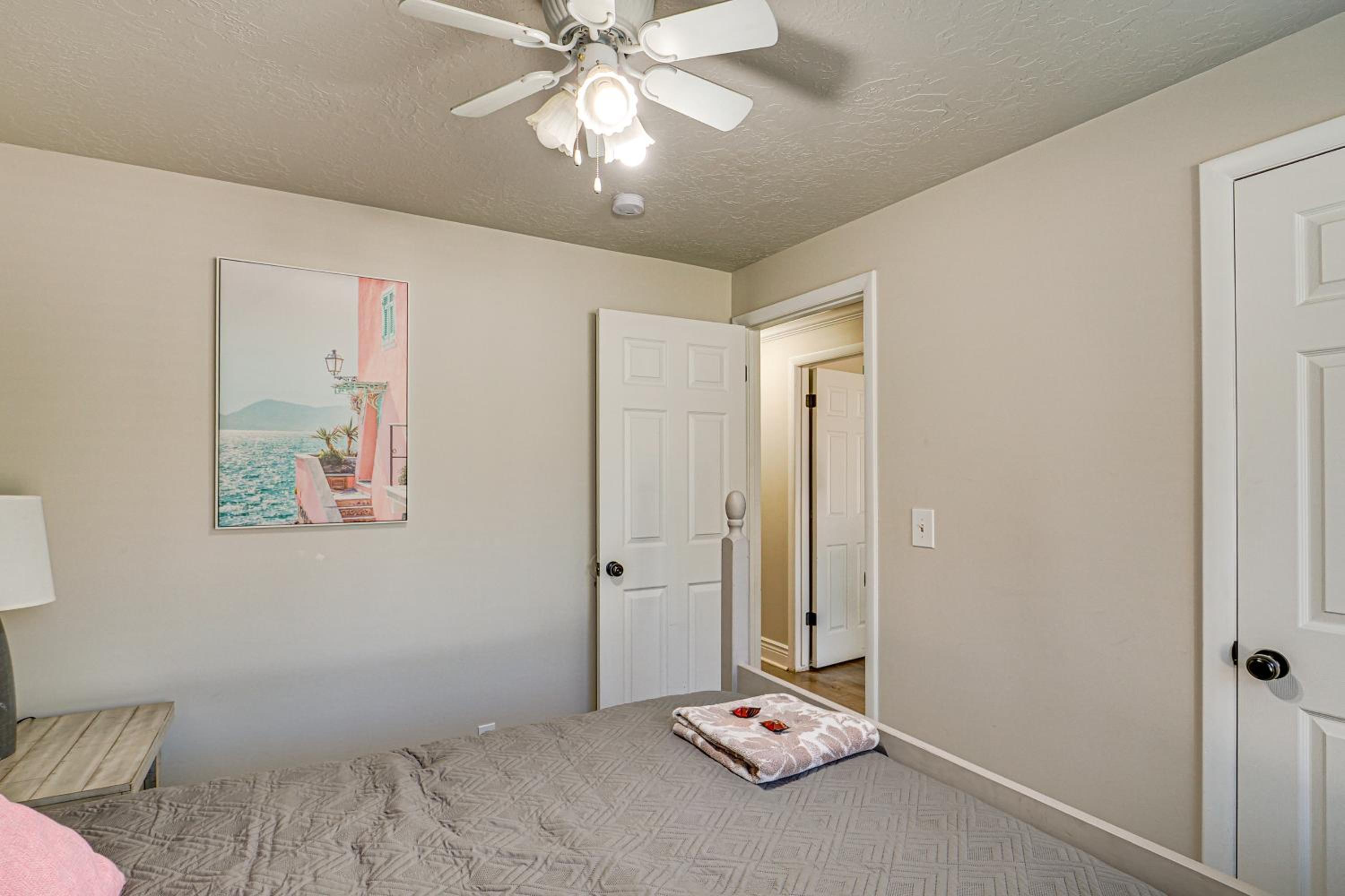 2 Mi to Gardner Village Family Gem with Fenced Yard