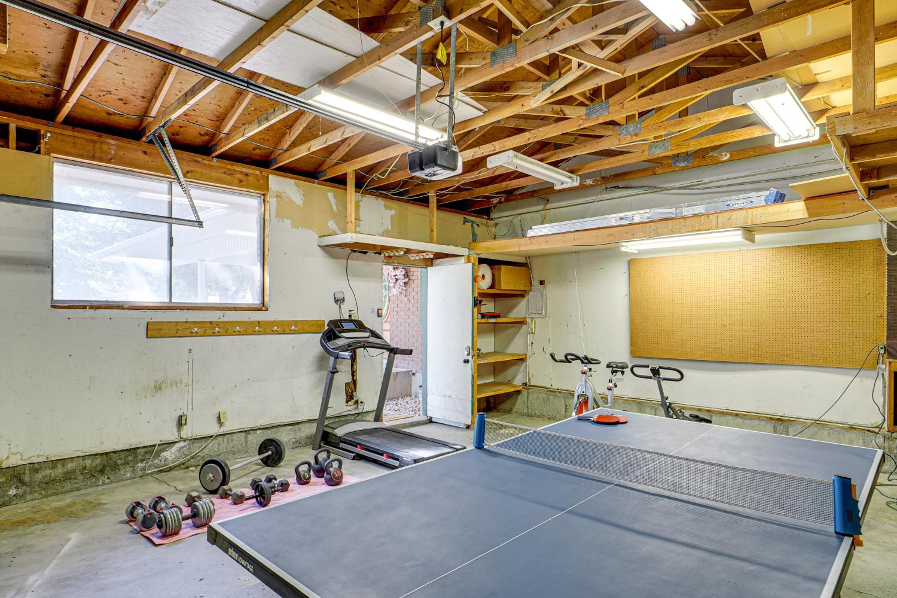 2 Mi to Gardner Village Family Gem with Fenced Yard