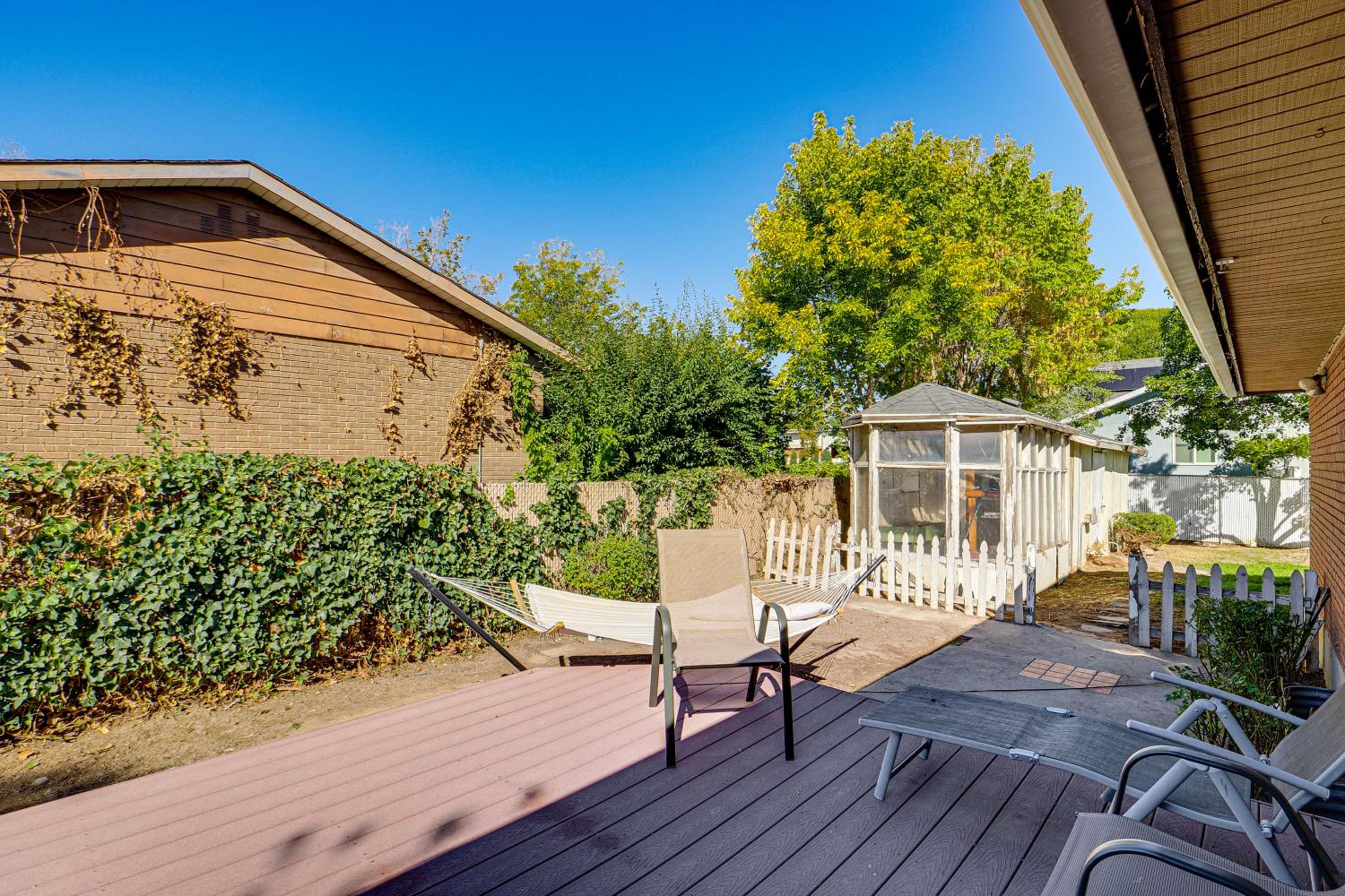 2 Mi to Gardner Village Family Gem with Fenced Yard