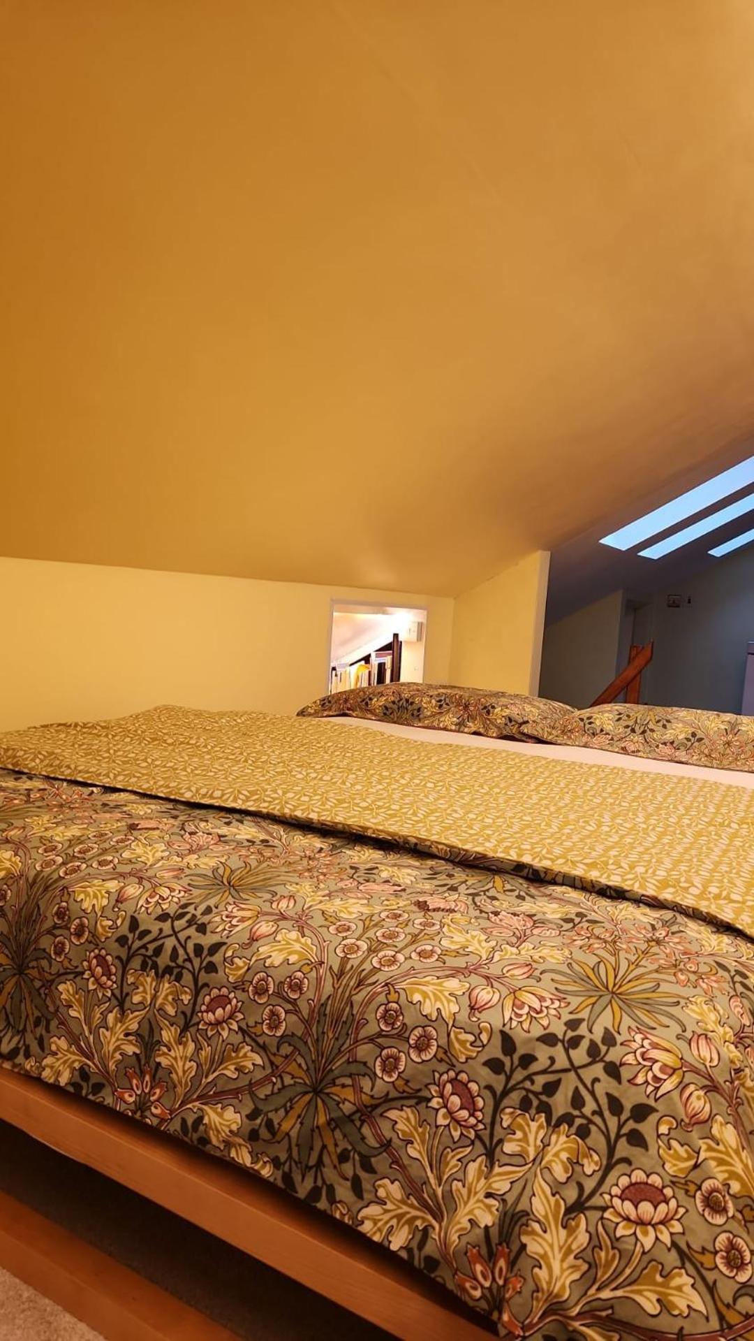 Cosy Suite with Private Access in London Putney