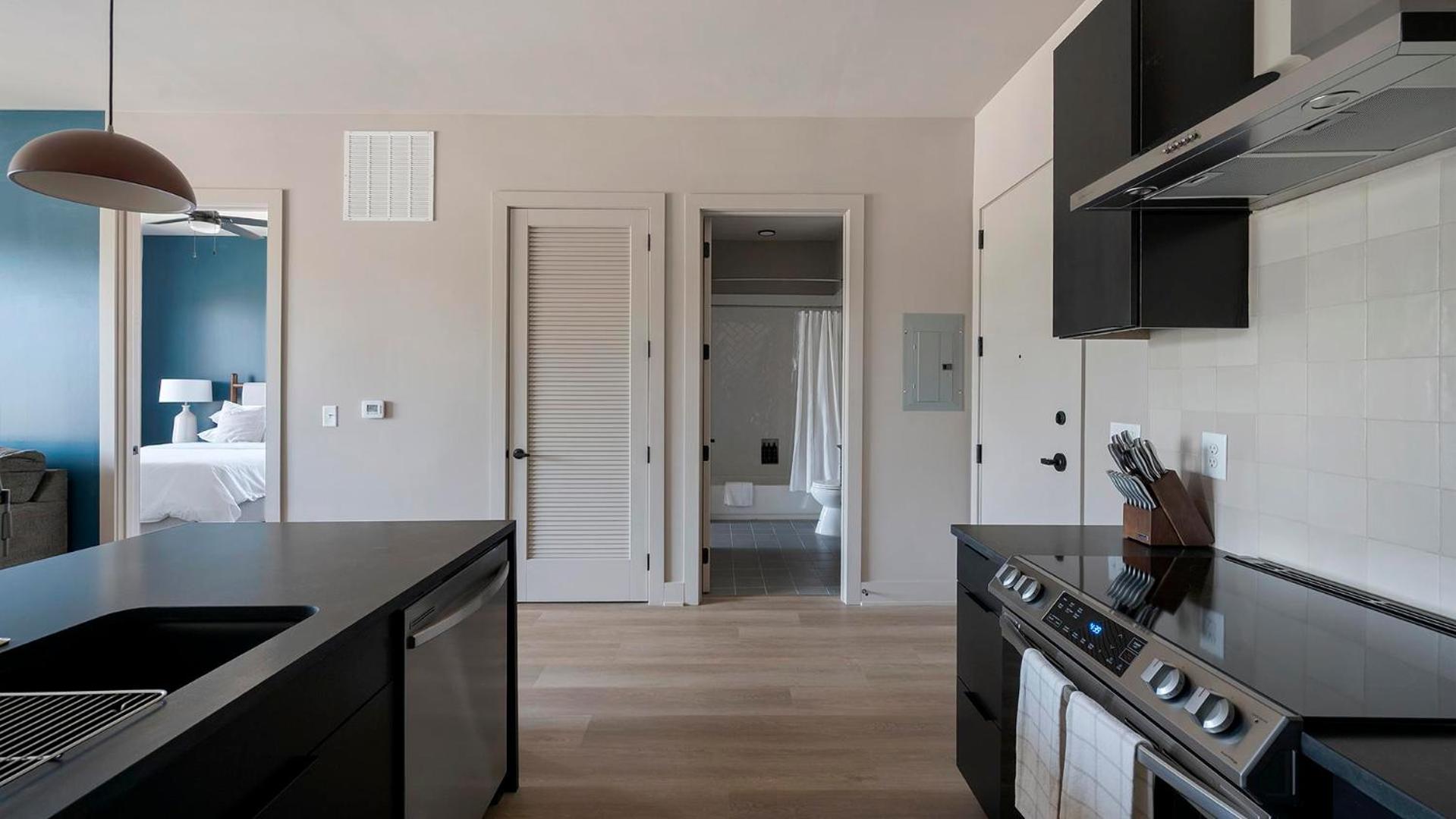 Landing Apartments Nashville - Inglewood