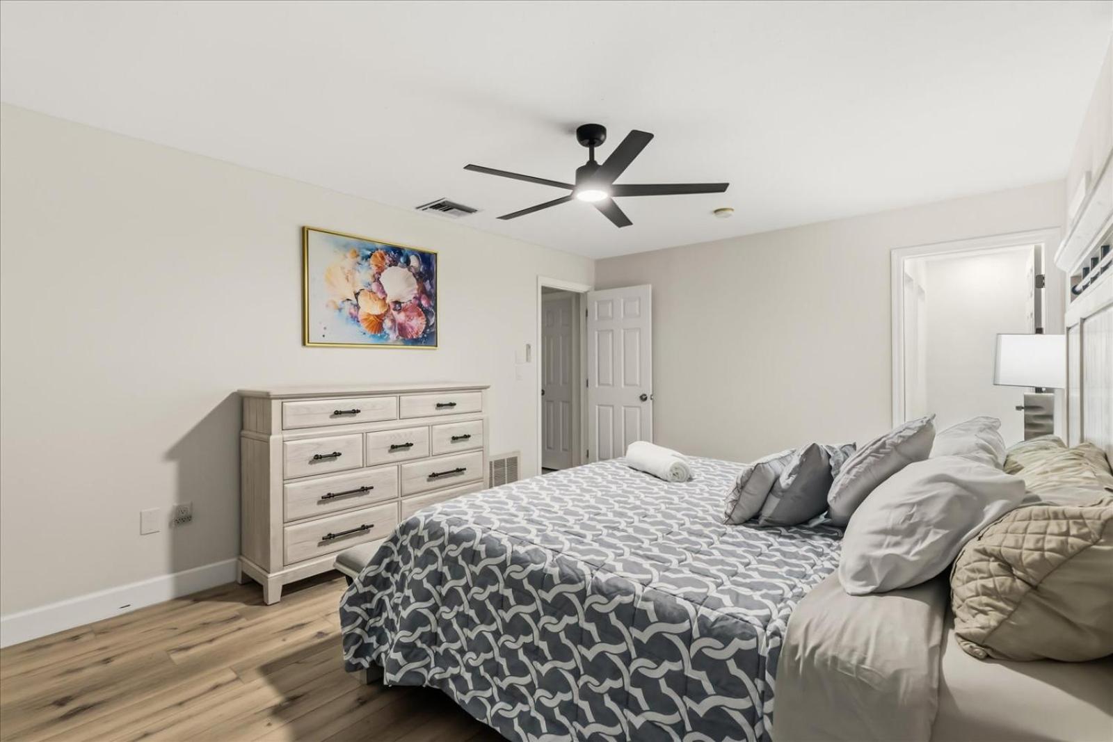Dream Home Family Retreat 4BR Near the Gulf