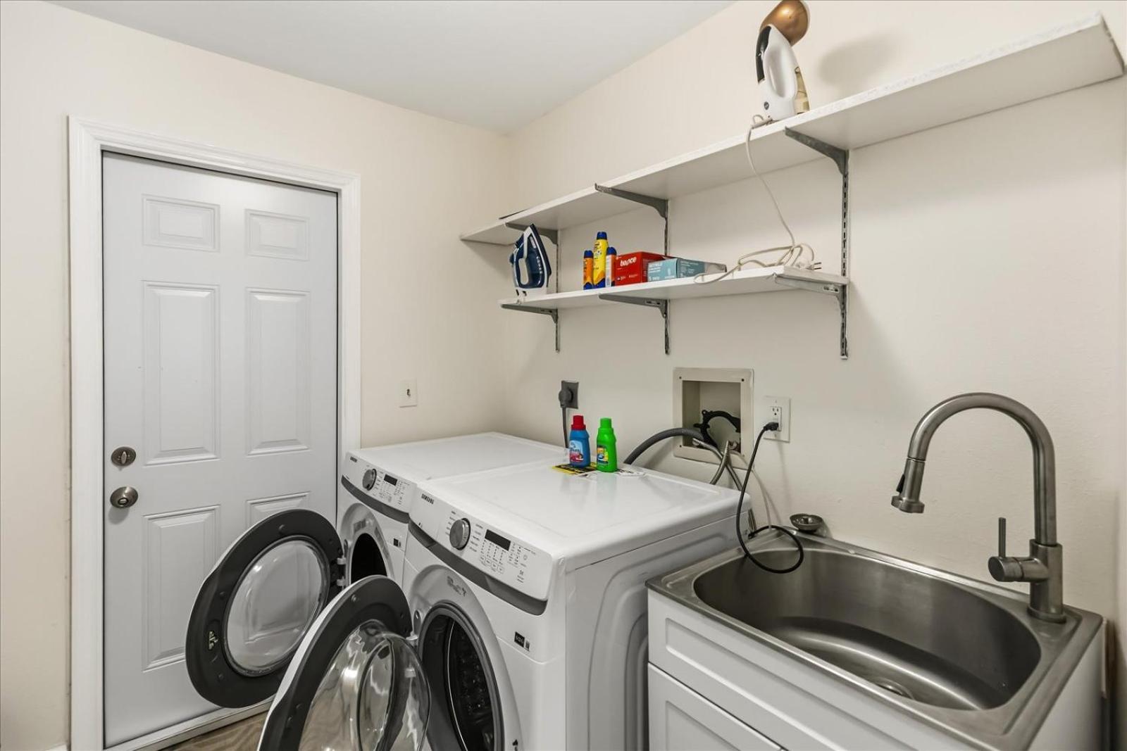 Dream Home Family Retreat 4BR Near the Gulf