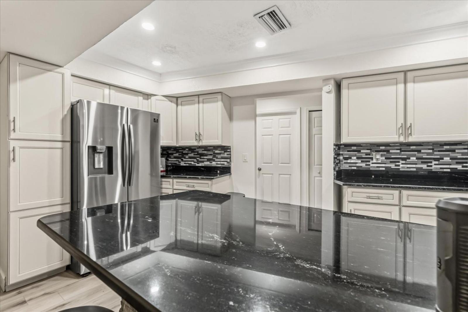 Dream Home Family Retreat 4BR Near the Gulf