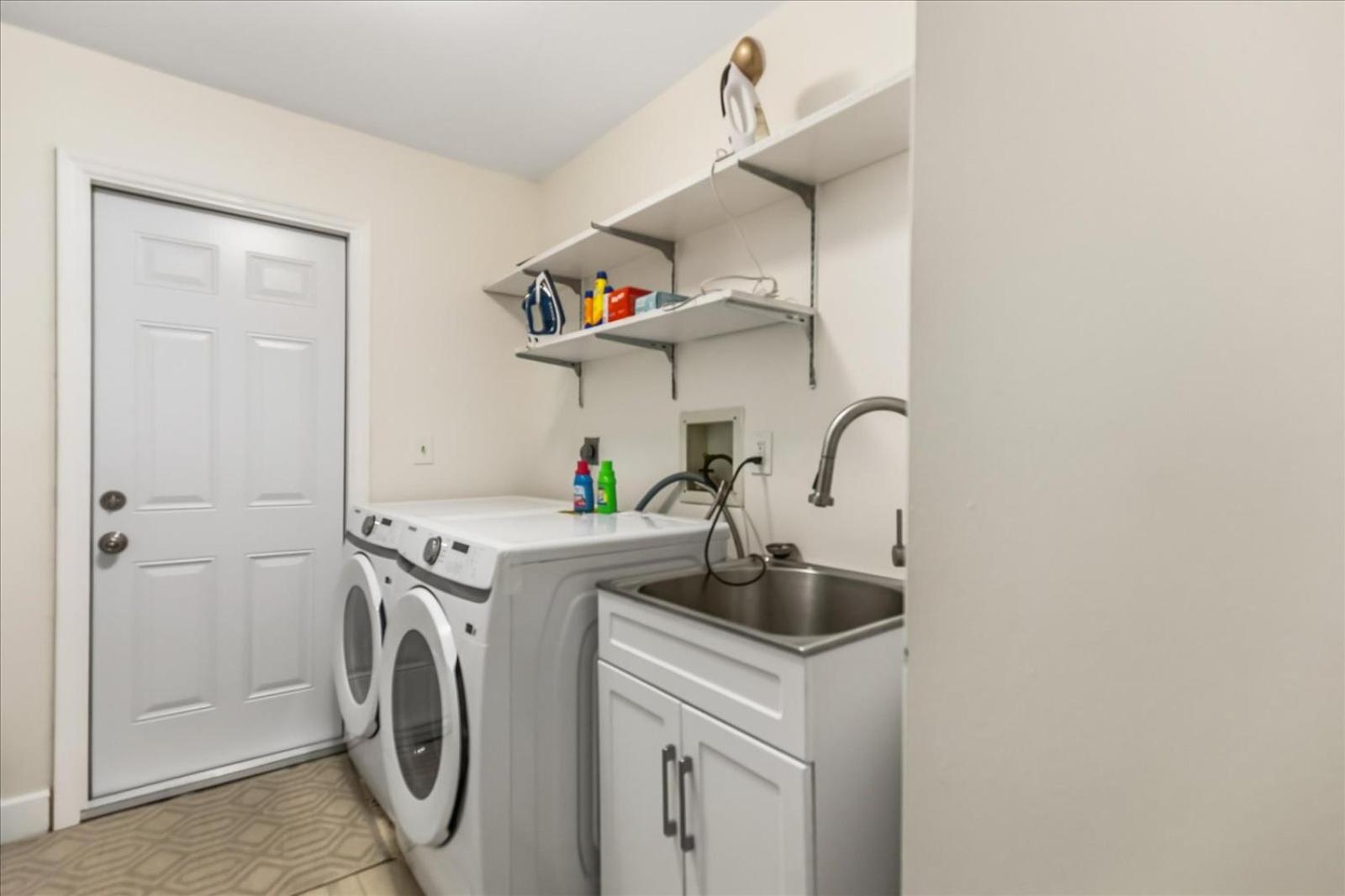Dream Home Family Retreat 4BR Near the Gulf