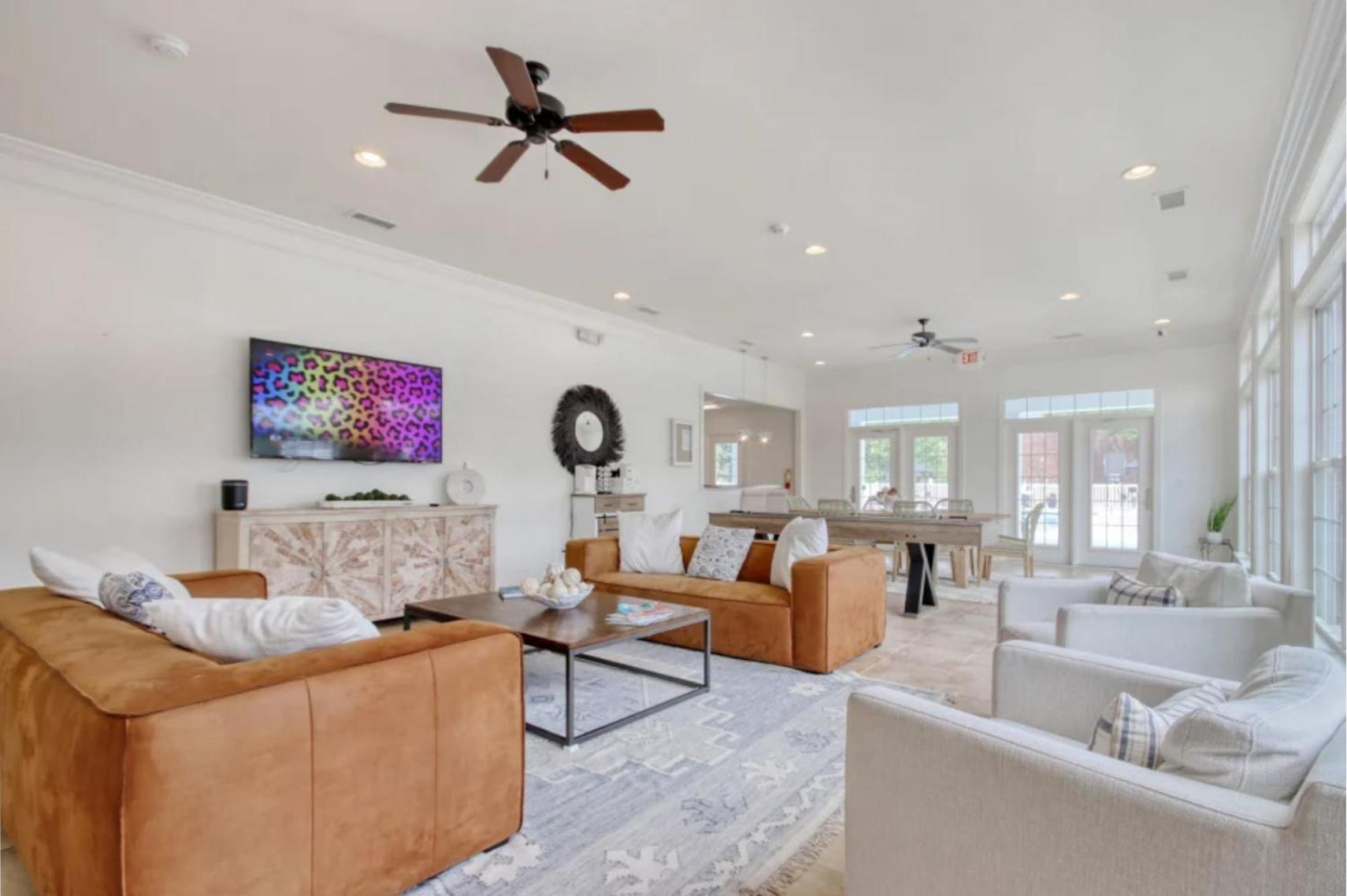 Landing Stunning 2BD Gym Clubhouse