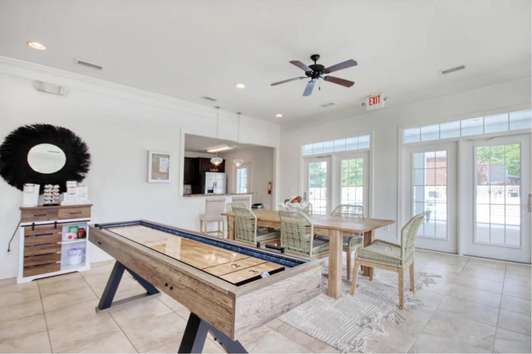 Landing Stunning 2BD Gym Clubhouse
