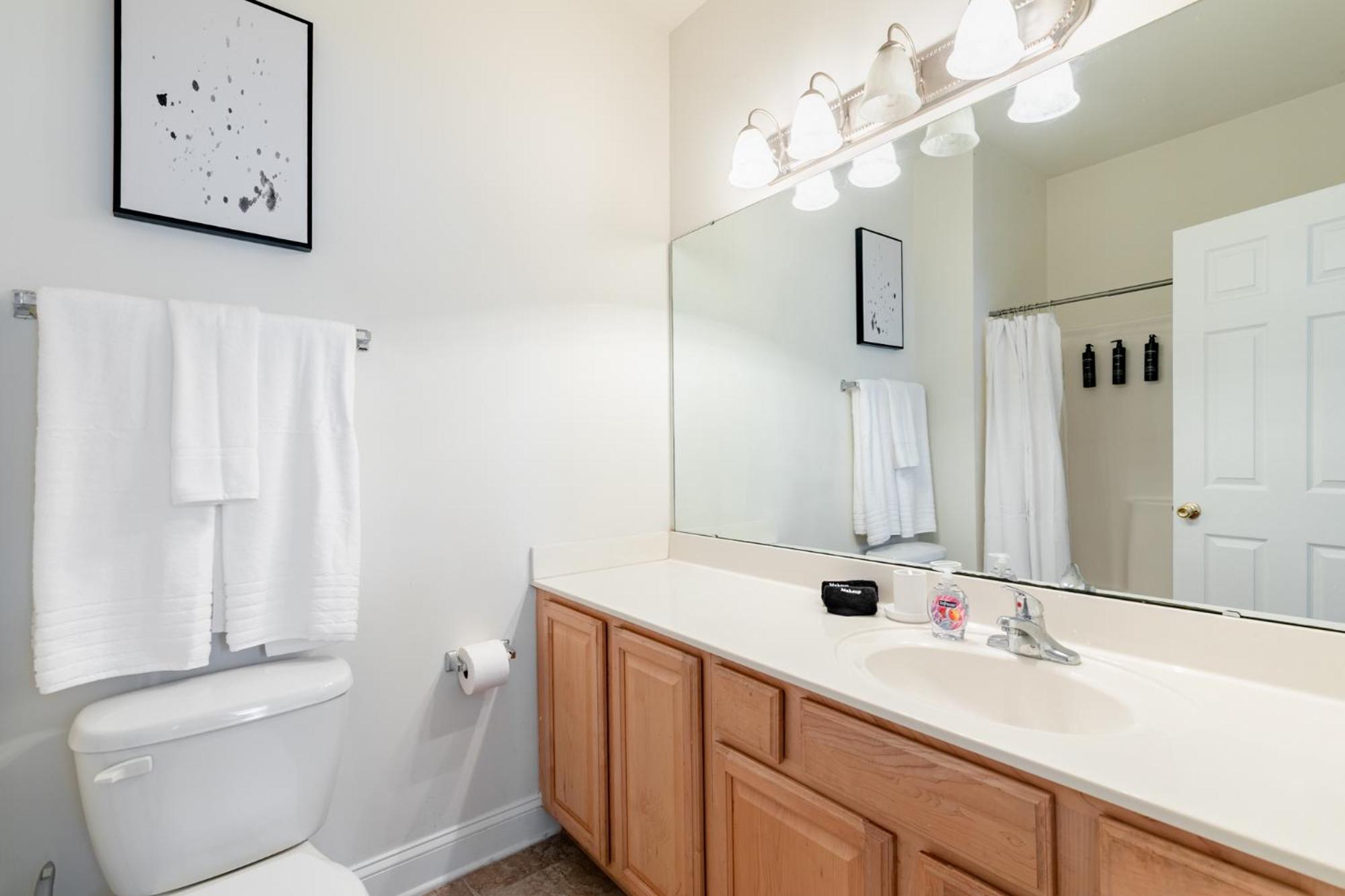 Landing Stunning 2BD Gym Clubhouse