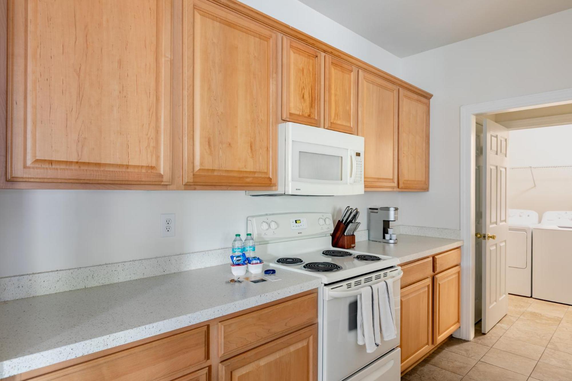 Landing Stunning 2BD Gym Clubhouse