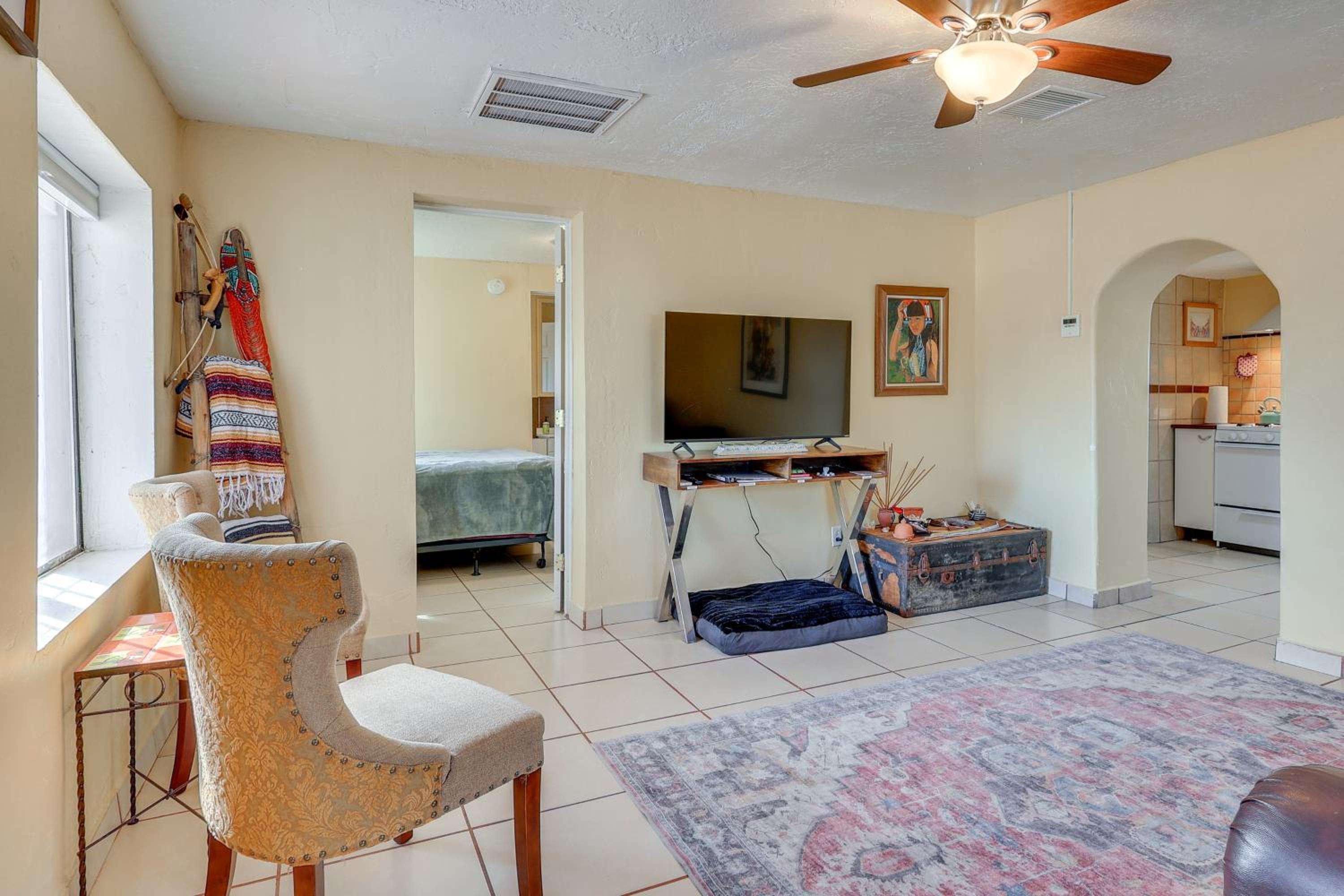 Walk Downtown Authentic Adobe Home in Las Cruces!