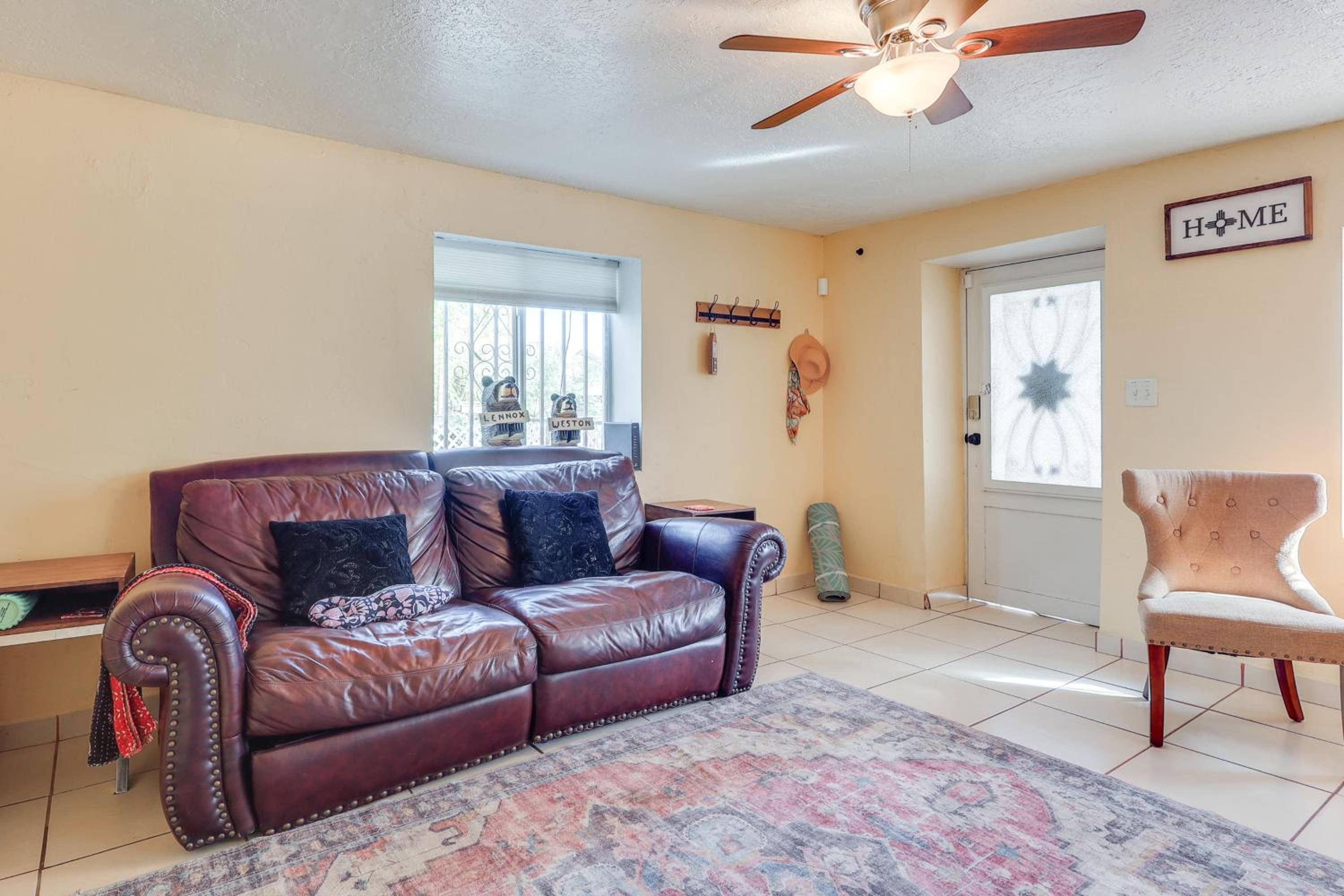 Walk Downtown Authentic Adobe Home in Las Cruces!