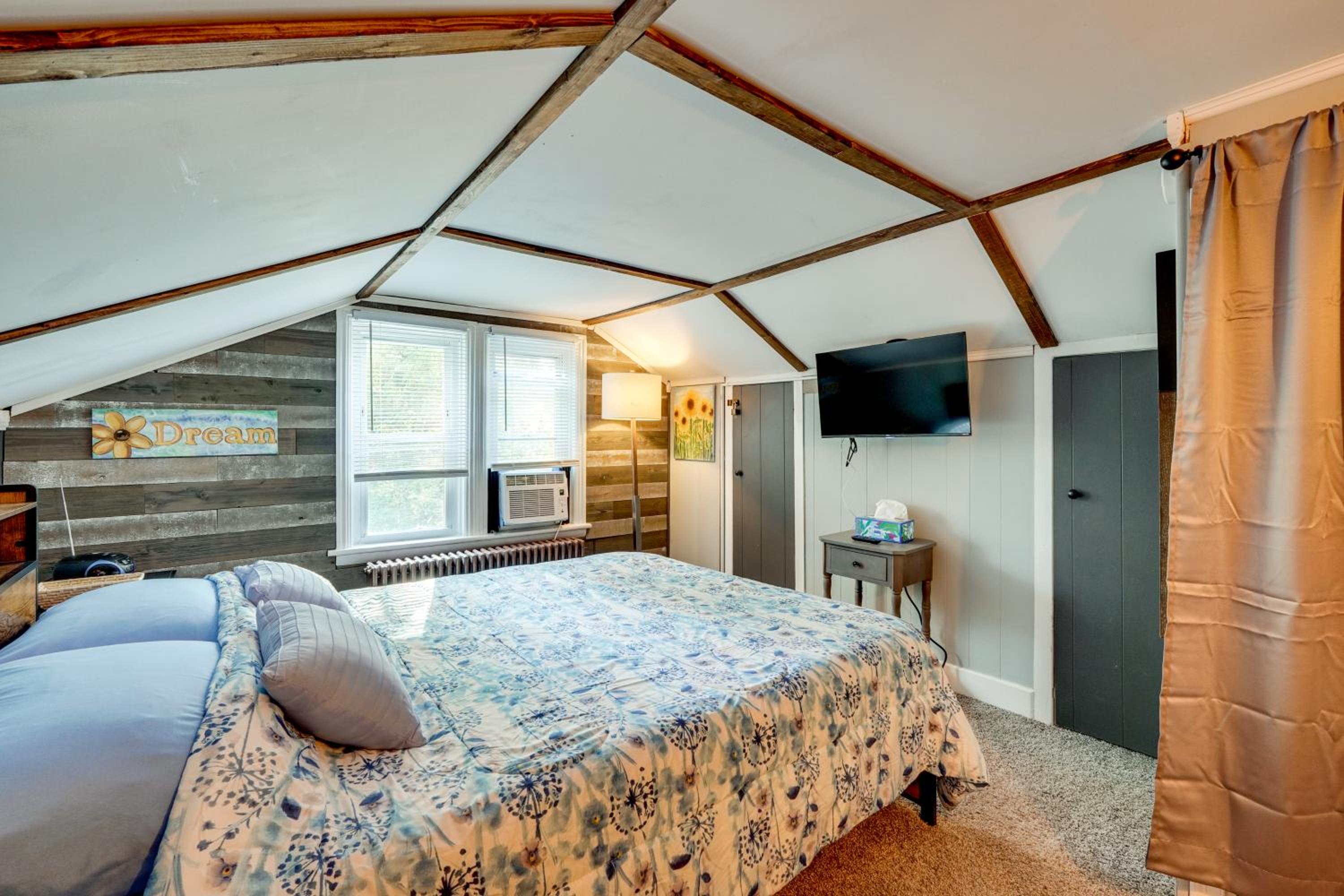 Little Woodland Home Hidden Gem By Dtwn Bethlehem