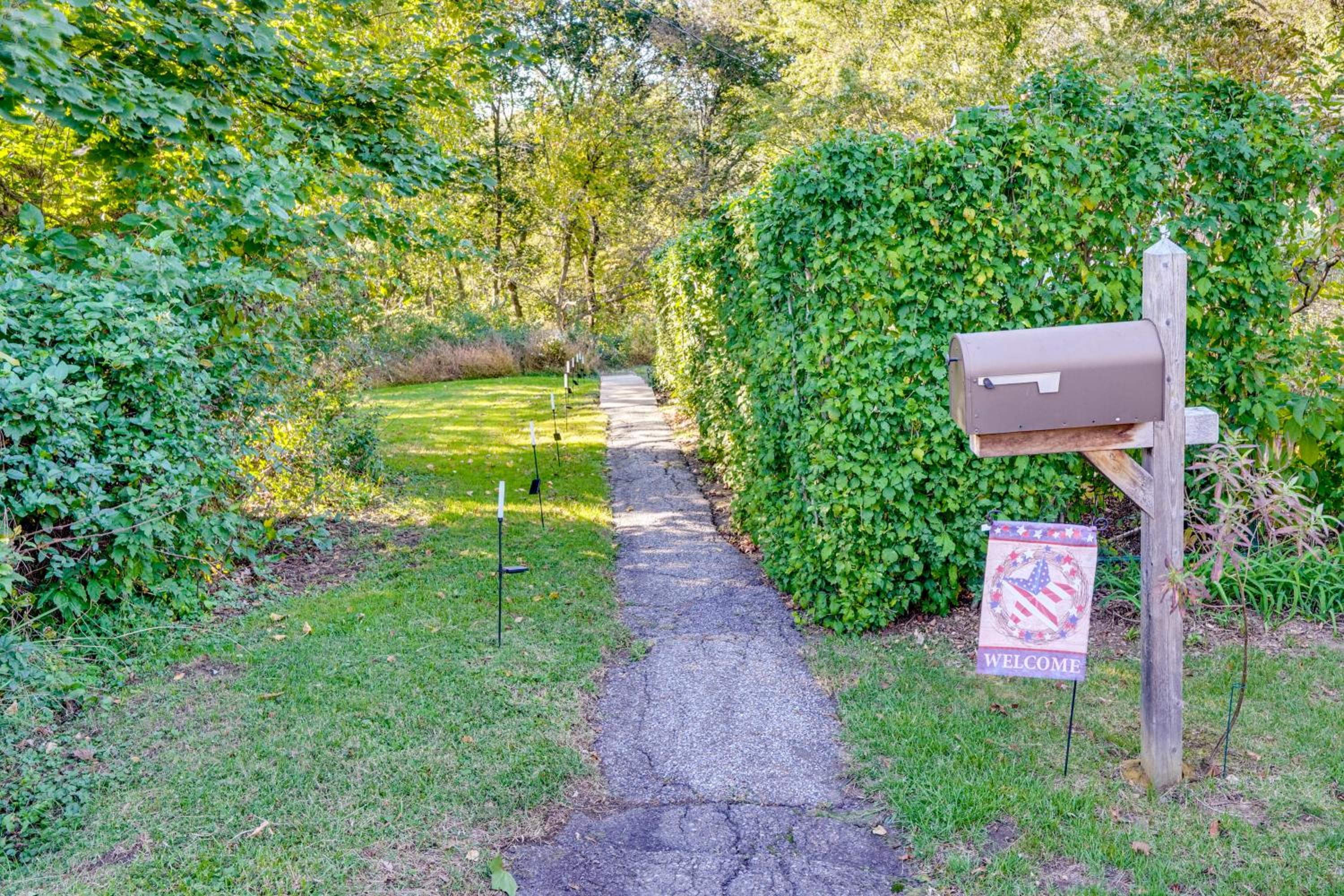 Little Woodland Home Hidden Gem By Dtwn Bethlehem