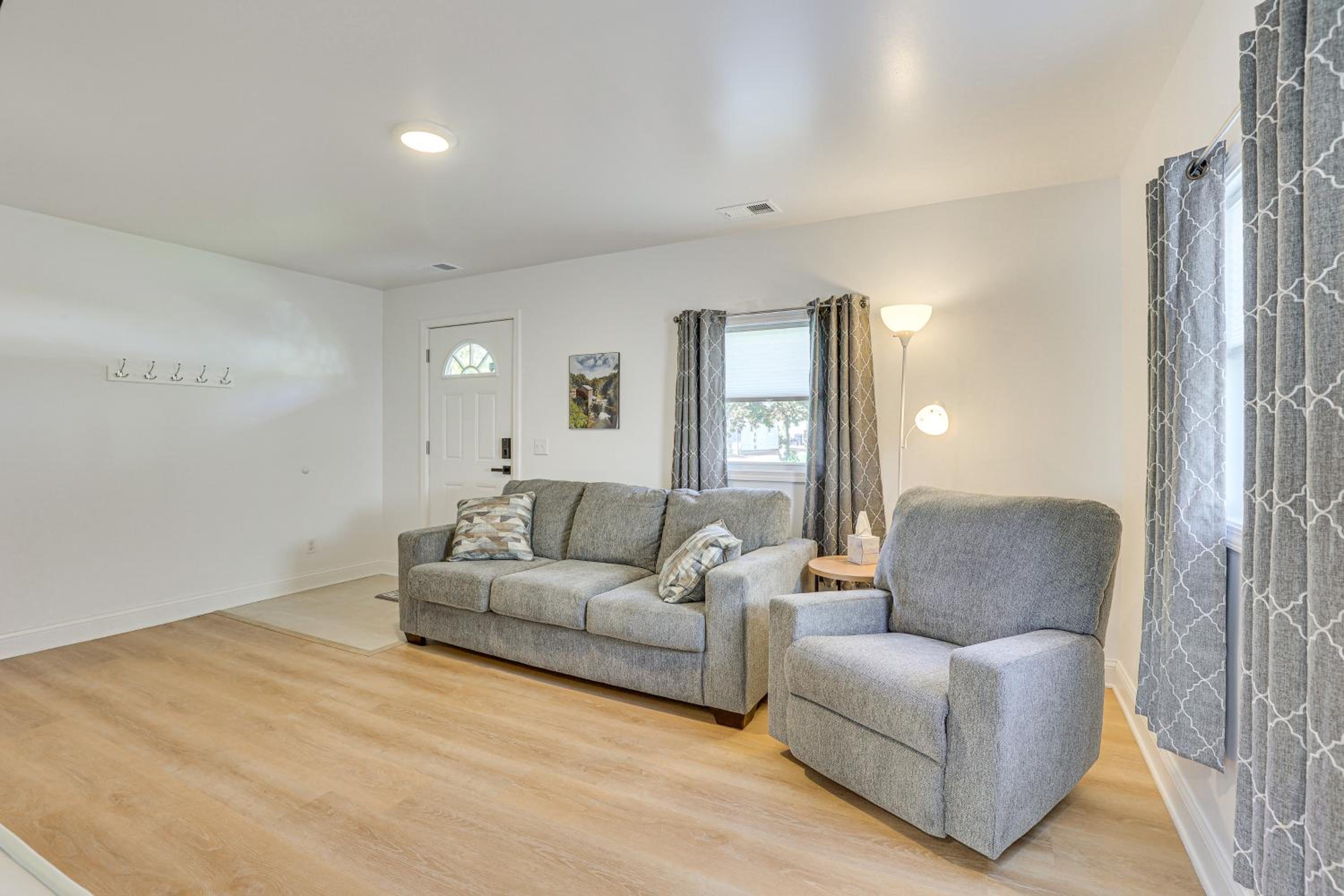 Easy I-80 Access! Newly Updated McDonald Home