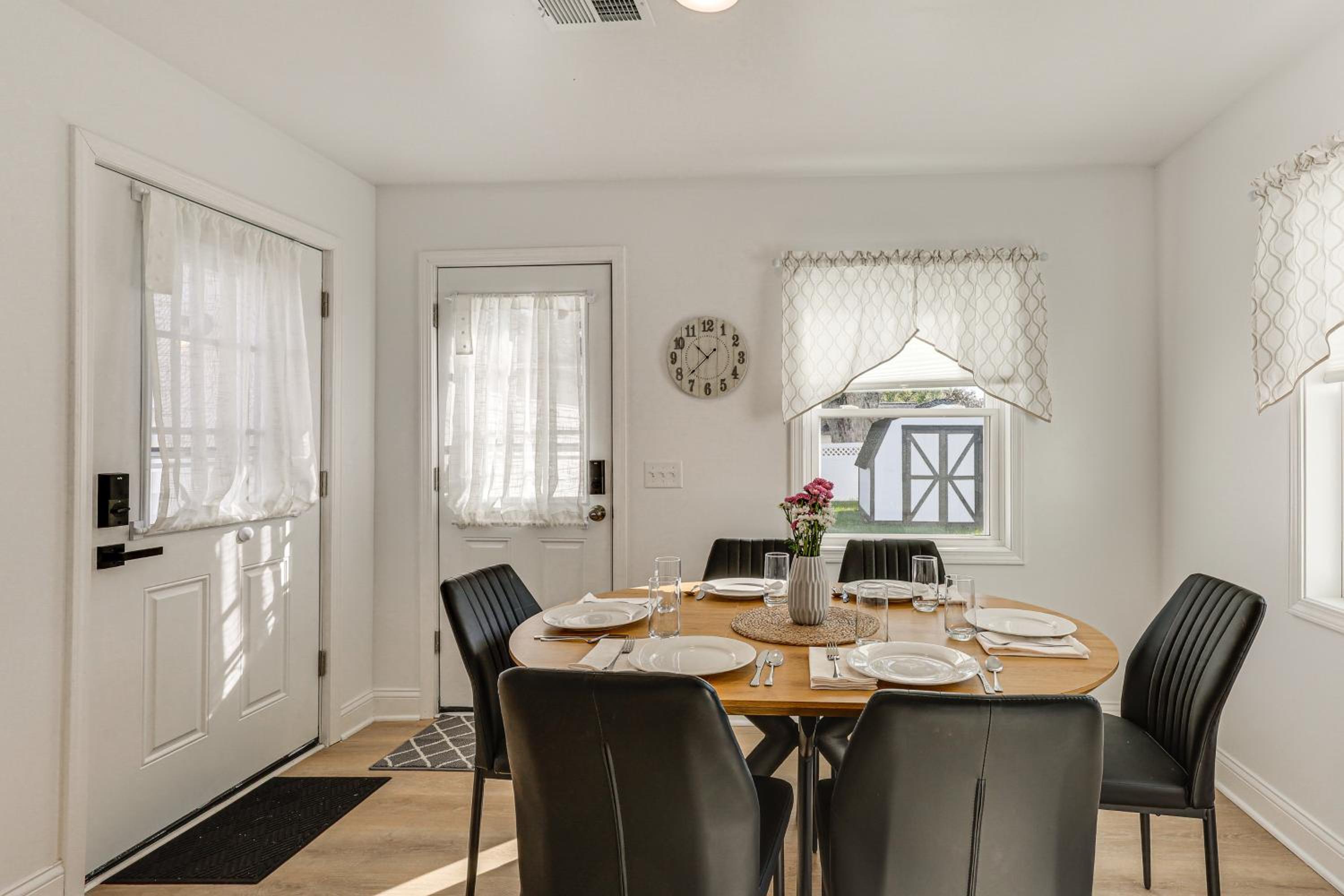 Easy I-80 Access! Newly Updated McDonald Home