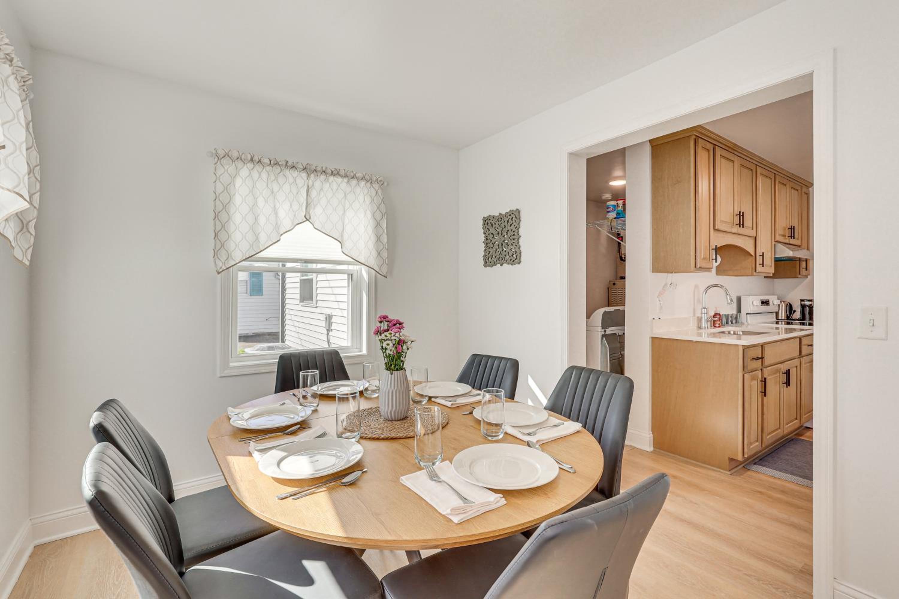 Easy I-80 Access! Newly Updated McDonald Home
