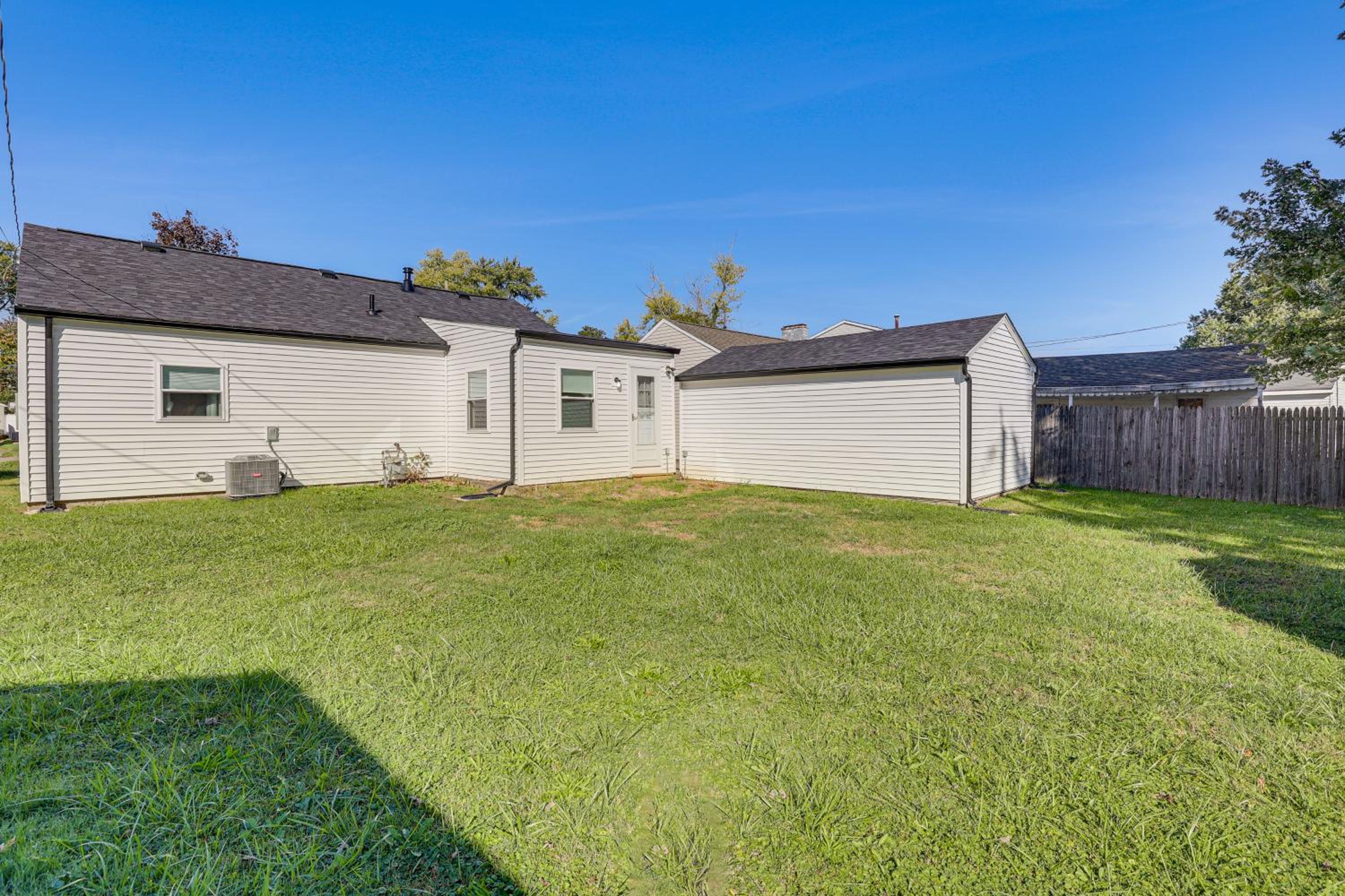 Easy I-80 Access! Newly Updated McDonald Home