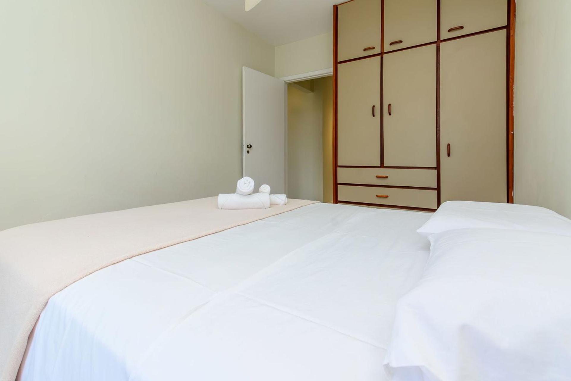 Cobertura com piscina perto da praia YW3099