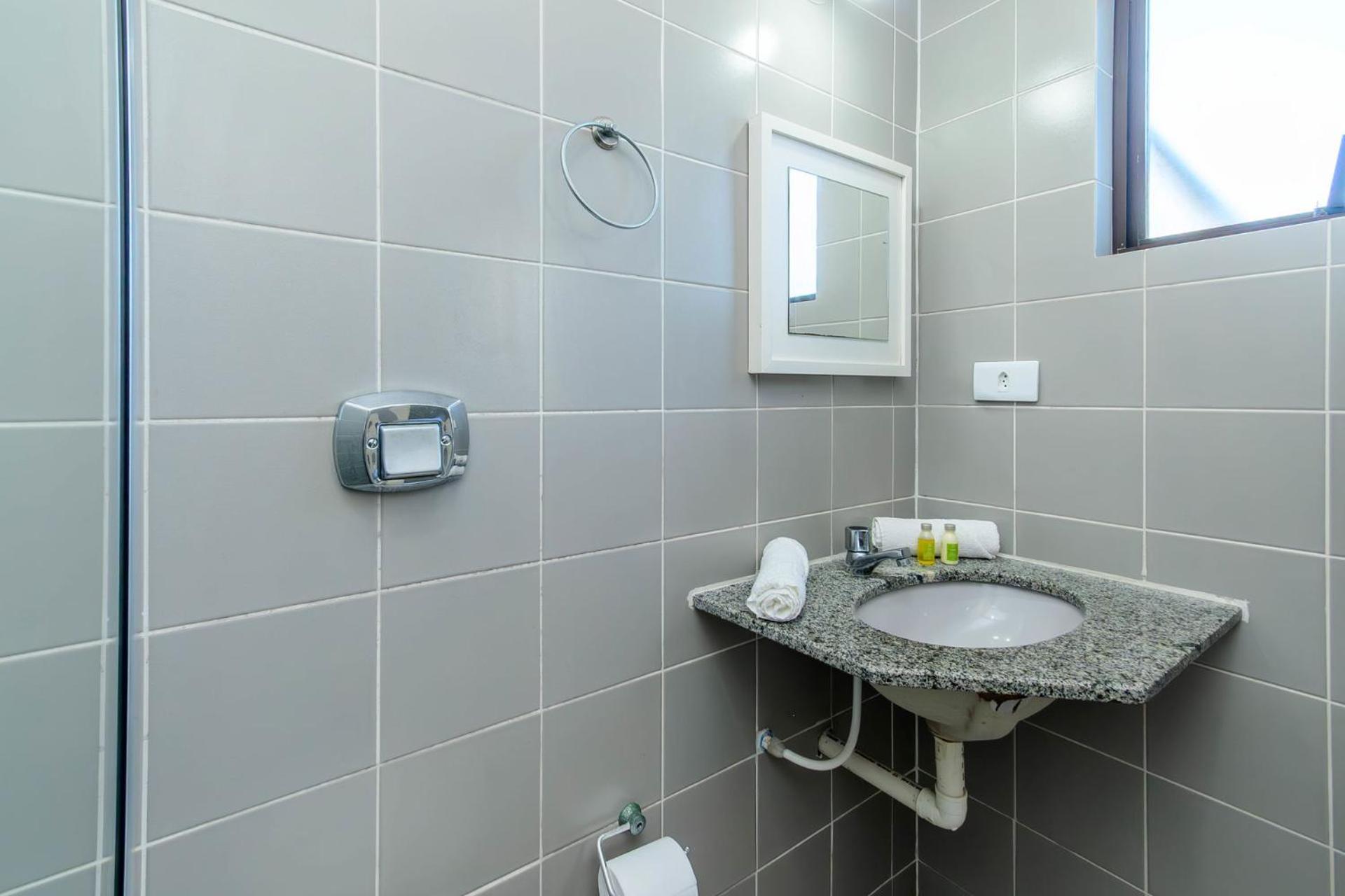 Cobertura com piscina perto da praia YW3099