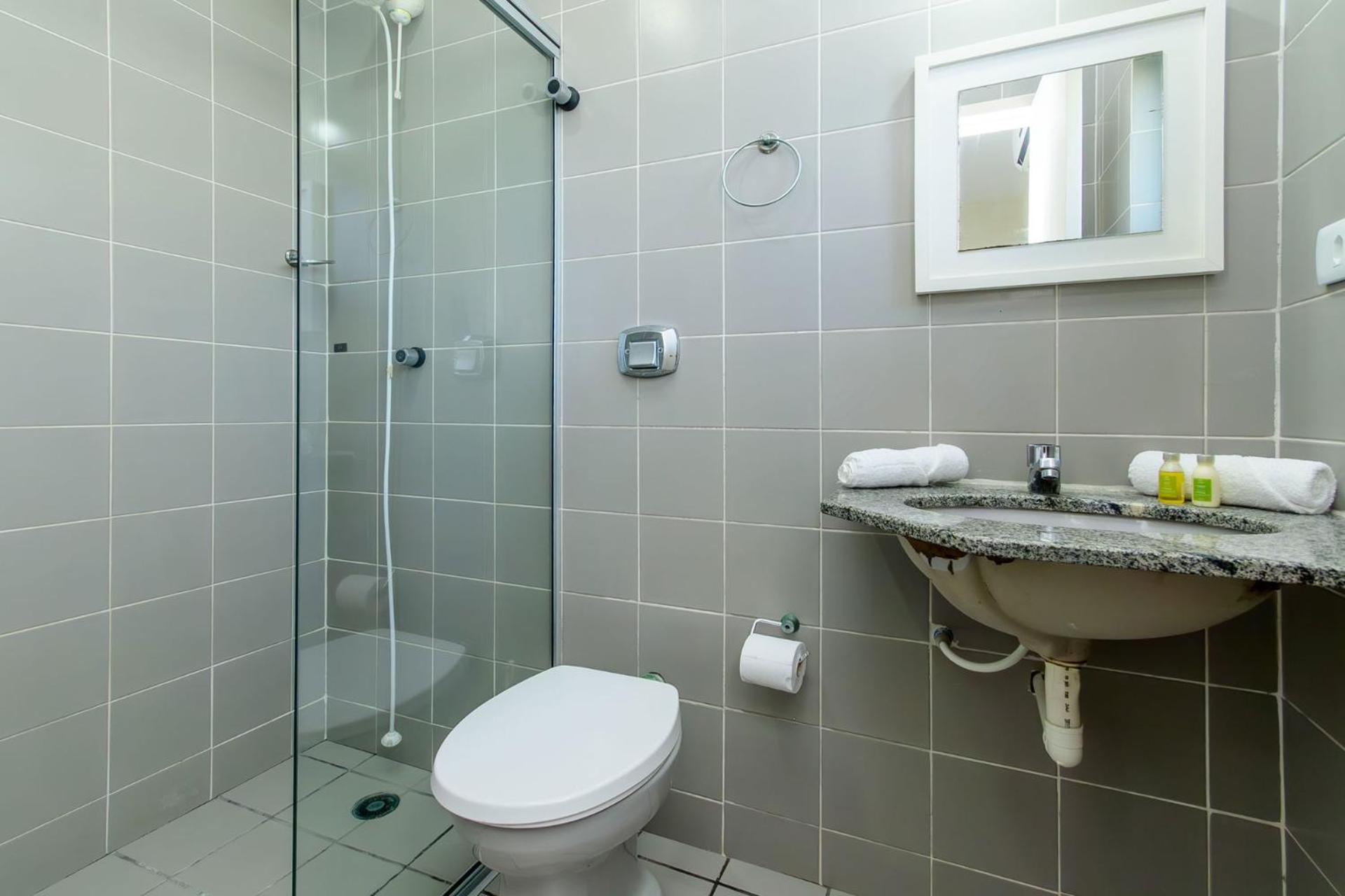 Cobertura com piscina perto da praia YW3099