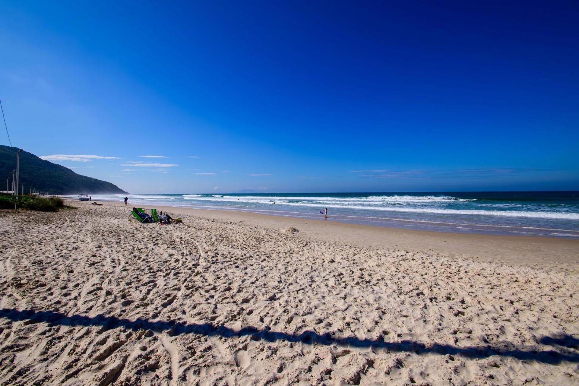 Cobertura com piscina perto da praia YW3099