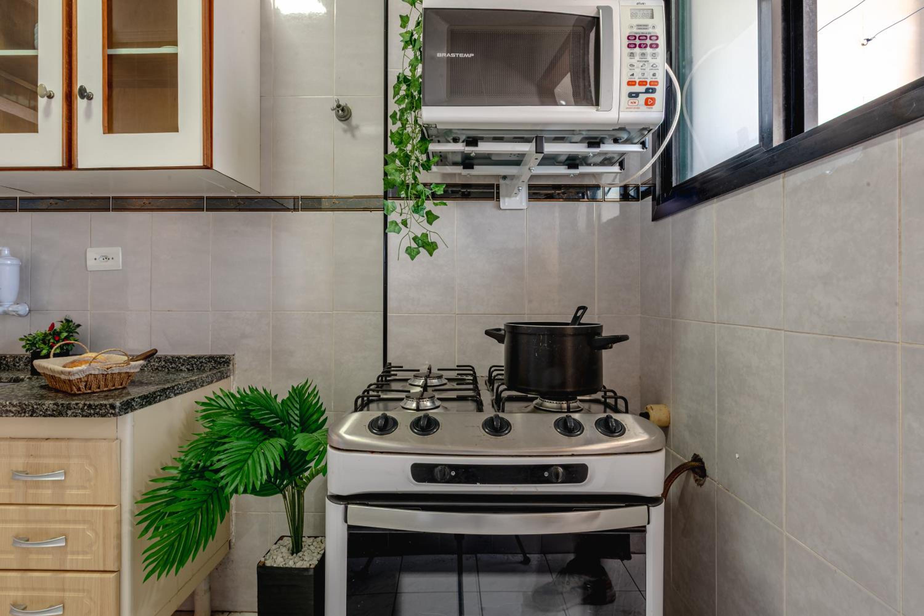 Cozy apartment 85 m from the beach w/ parking
