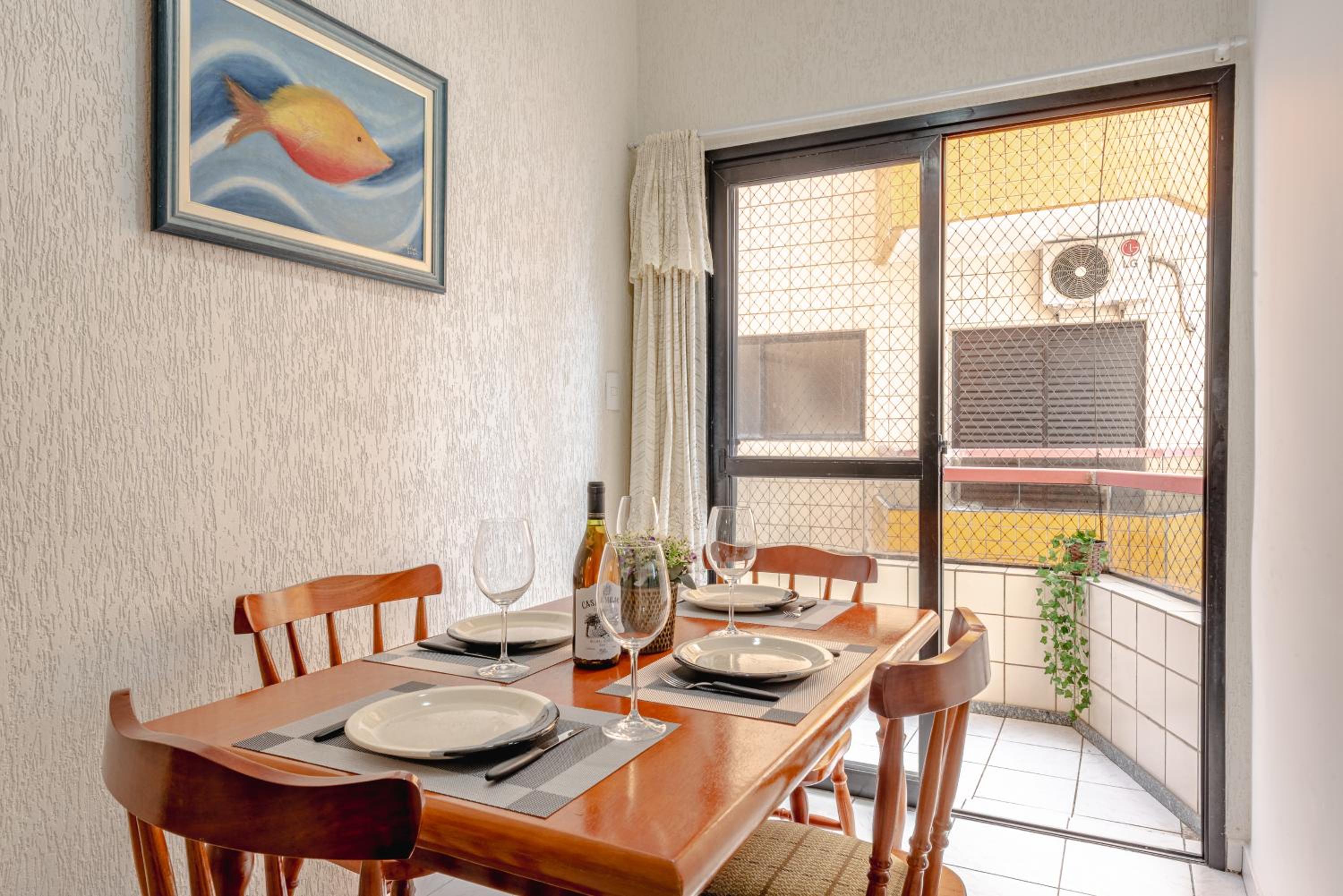 Cozy apartment 85 m from the beach w/ parking