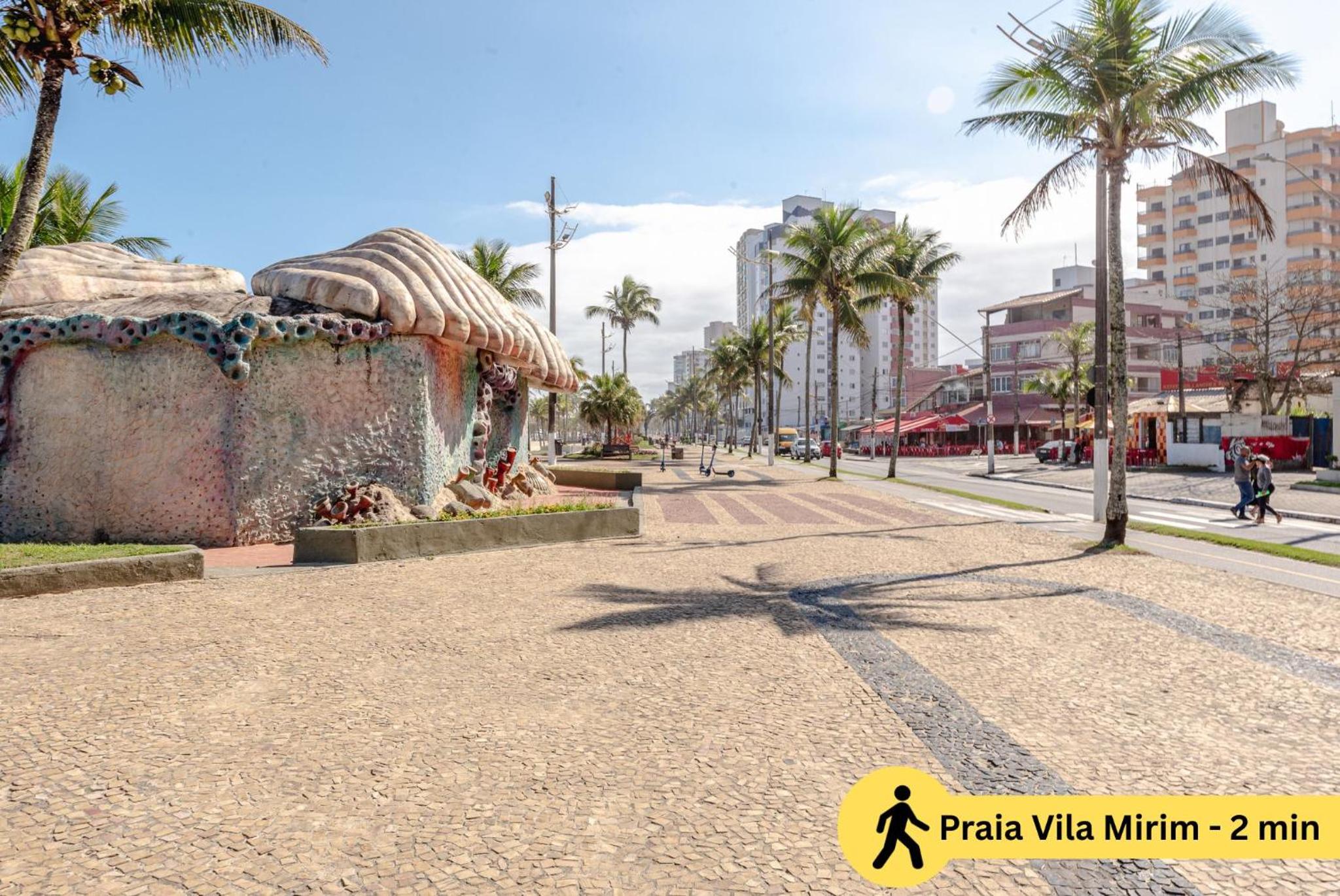 Cozy apartment 85 m from the beach w/ parking