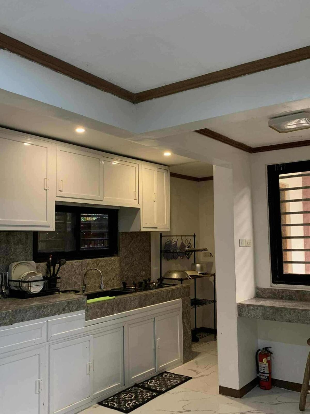 CasaCavite - Your Chill Hideaway and Mini-Resort Just Minutes from all the Tagaytay-Silang-Nuvali Action!