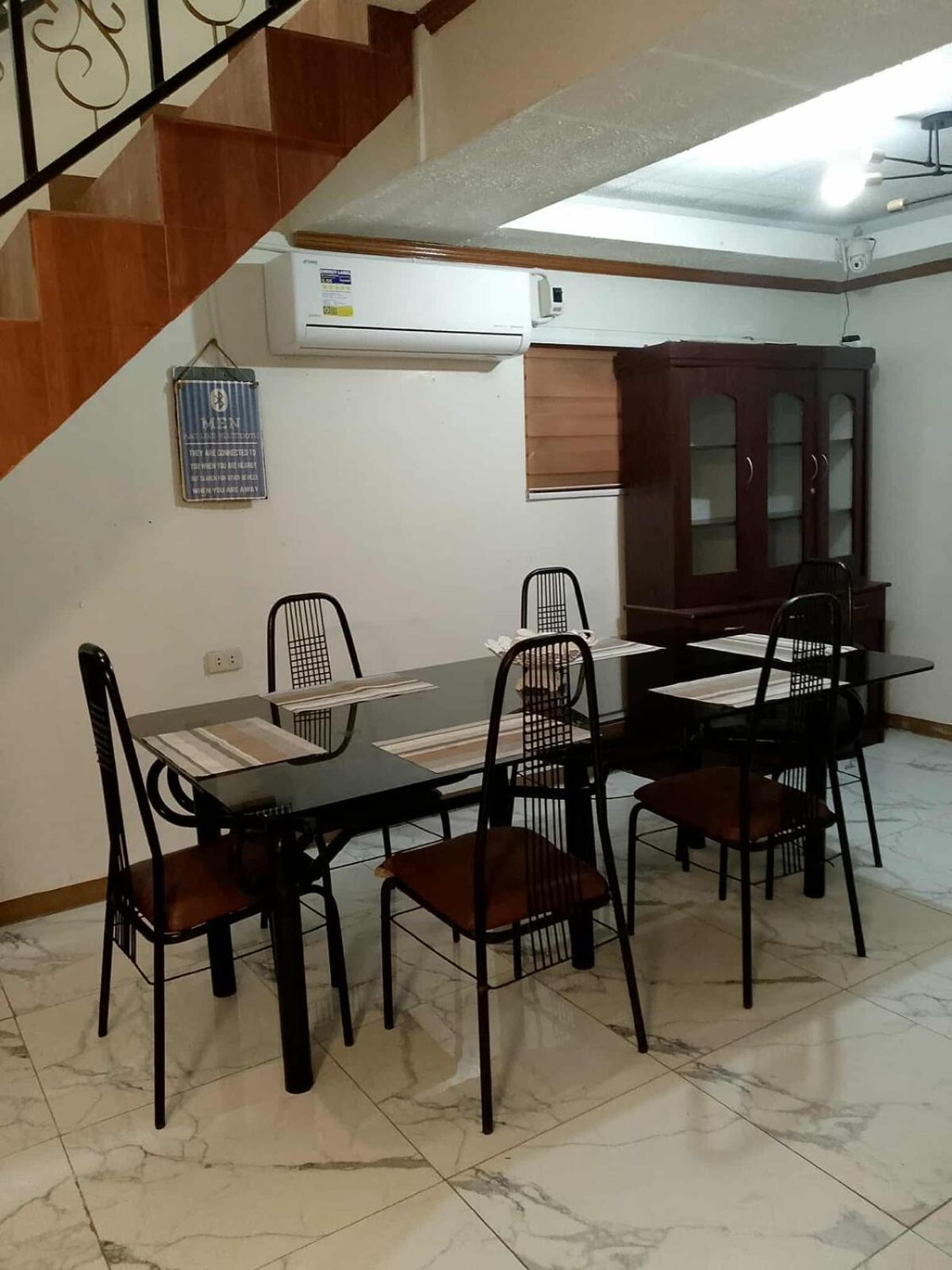 CasaCavite - Your Chill Hideaway and Mini-Resort Just Minutes from all the Tagaytay-Silang-Nuvali Action!
