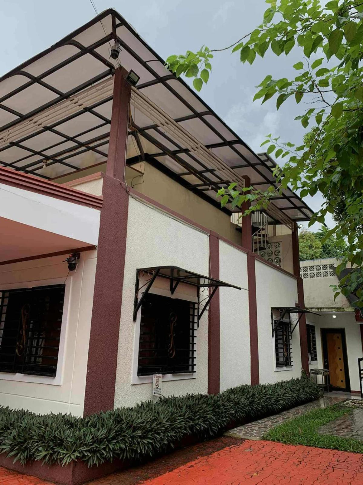 CasaCavite - Your Chill Hideaway and Mini-Resort Just Minutes from all the Tagaytay-Silang-Nuvali Action!