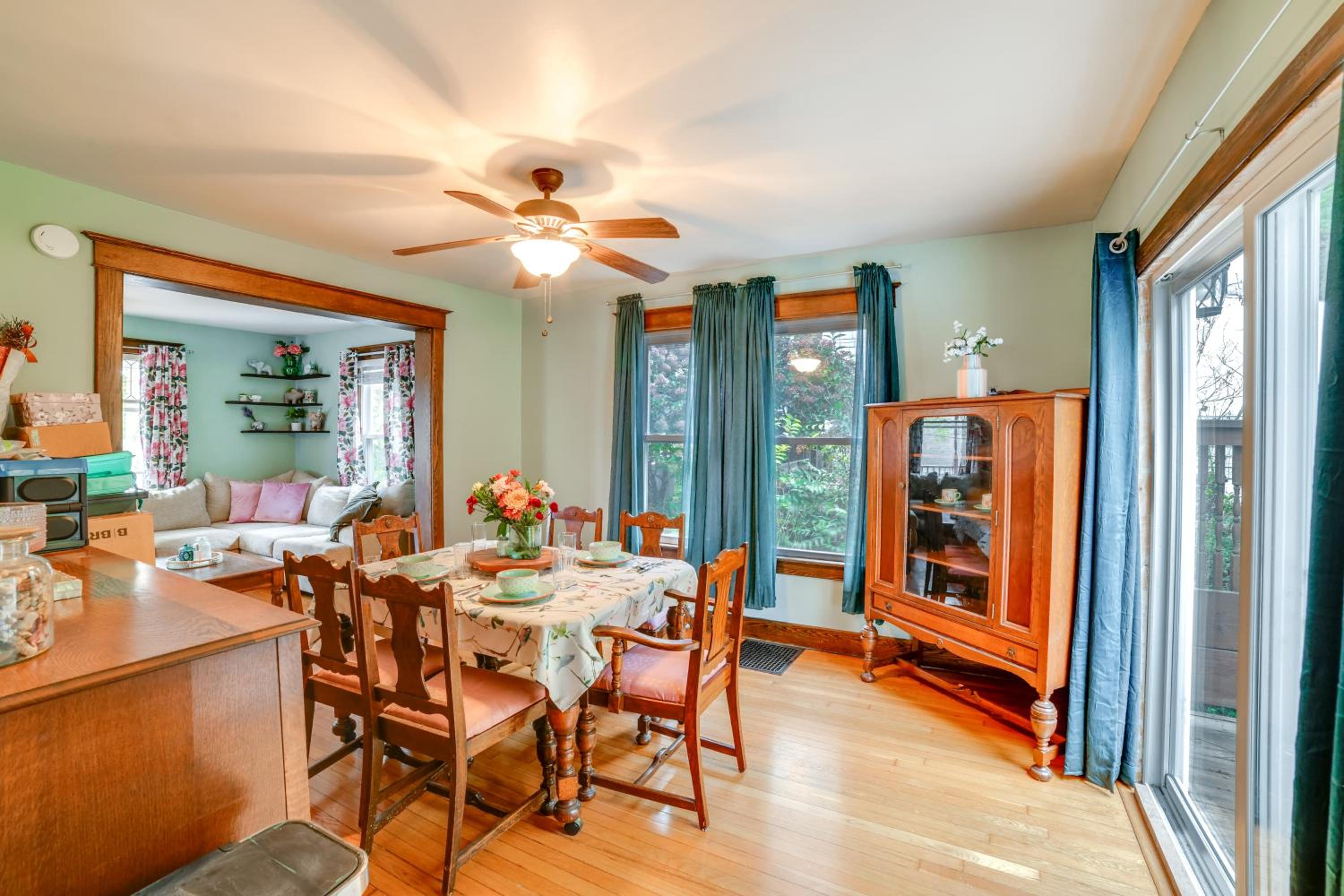 1 Mi to Dtwn Binghamton Pet-Friendly Home with Deck